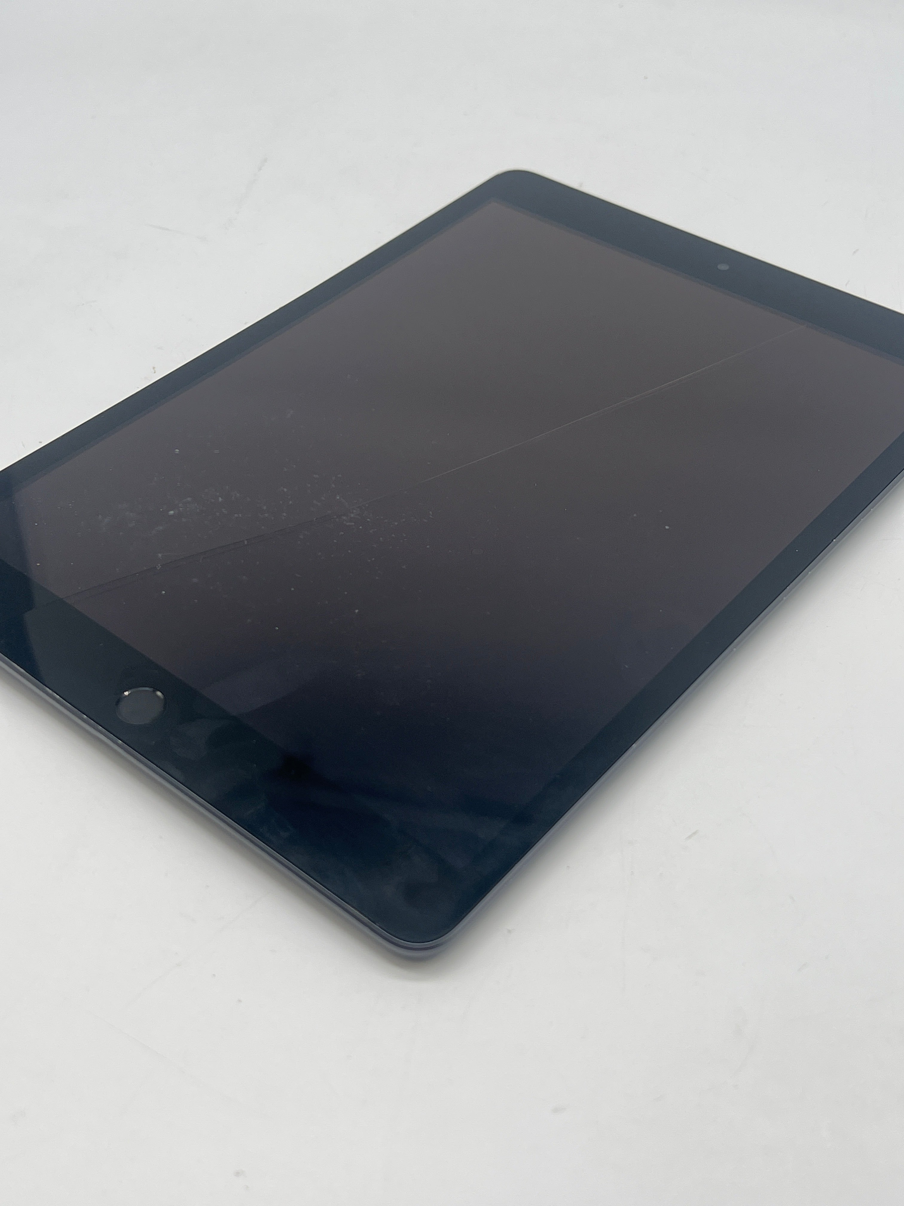 Apple iPad 9th Gen A2602 64GB Wi-Fi - Cracked Screen And Dents
