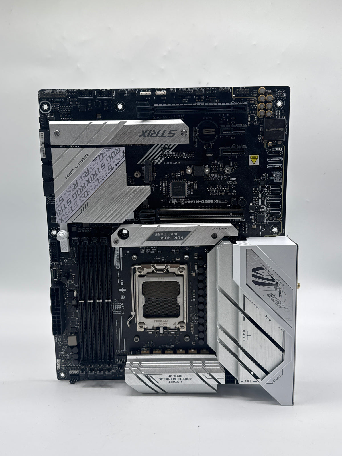 ASUS ROG Strix B650-A Gaming WiFi AM5 ATX Motherboard DDR5 Wi-Fi 6E - Used
