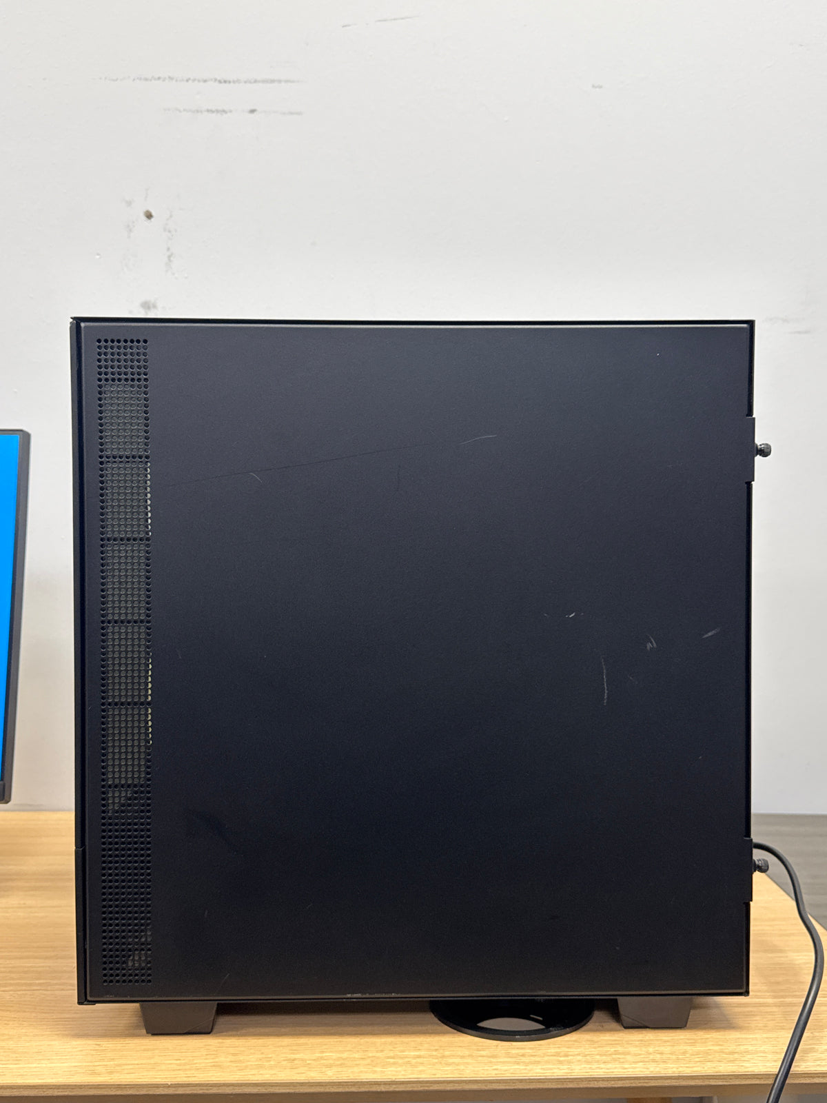 Custom Gaming PC Ryzen 9 3900X 16GB RAM 1TB SSD RTX 2070 Super Win 11 - Used