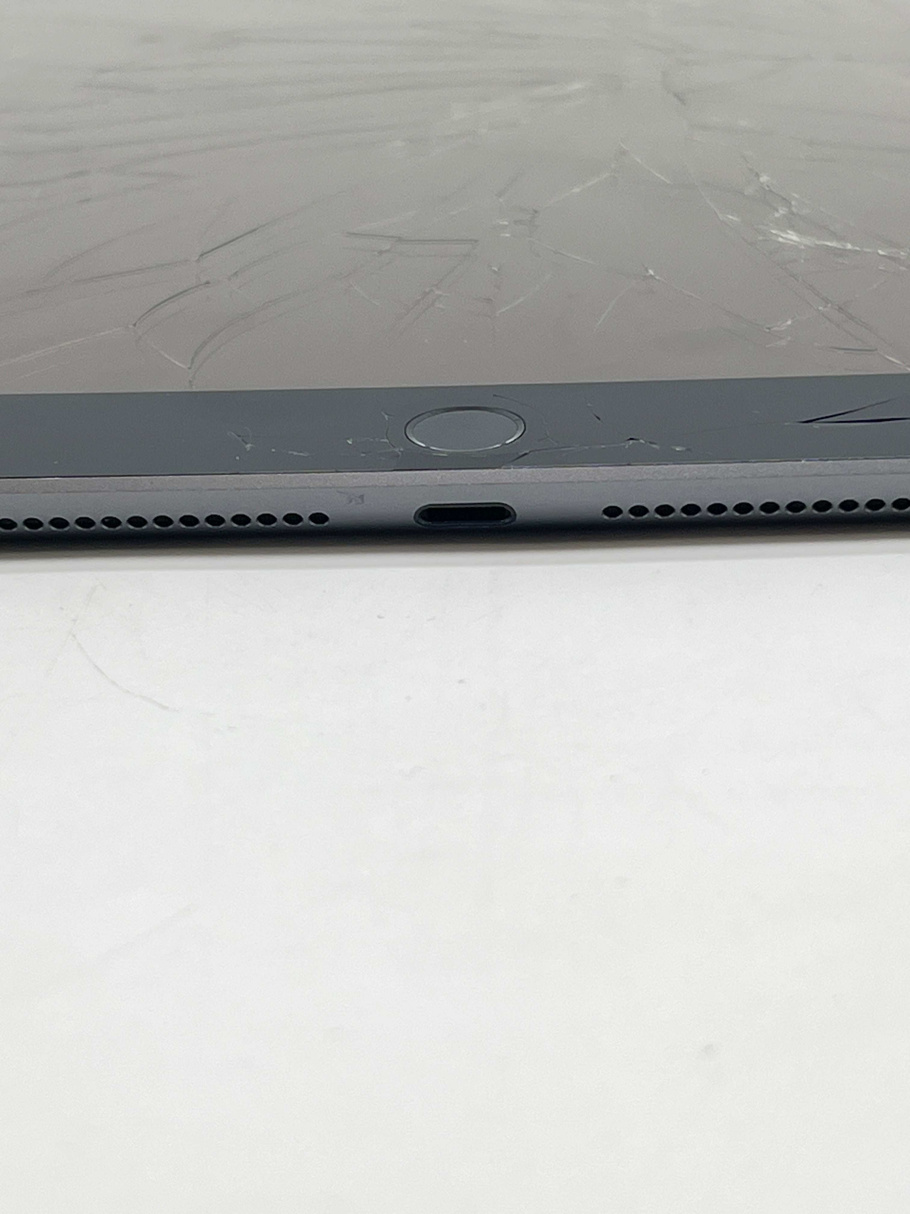 Apple iPad (9th Gen) A2603 64GB Wi‑Fi + 4G - Cracked Screen