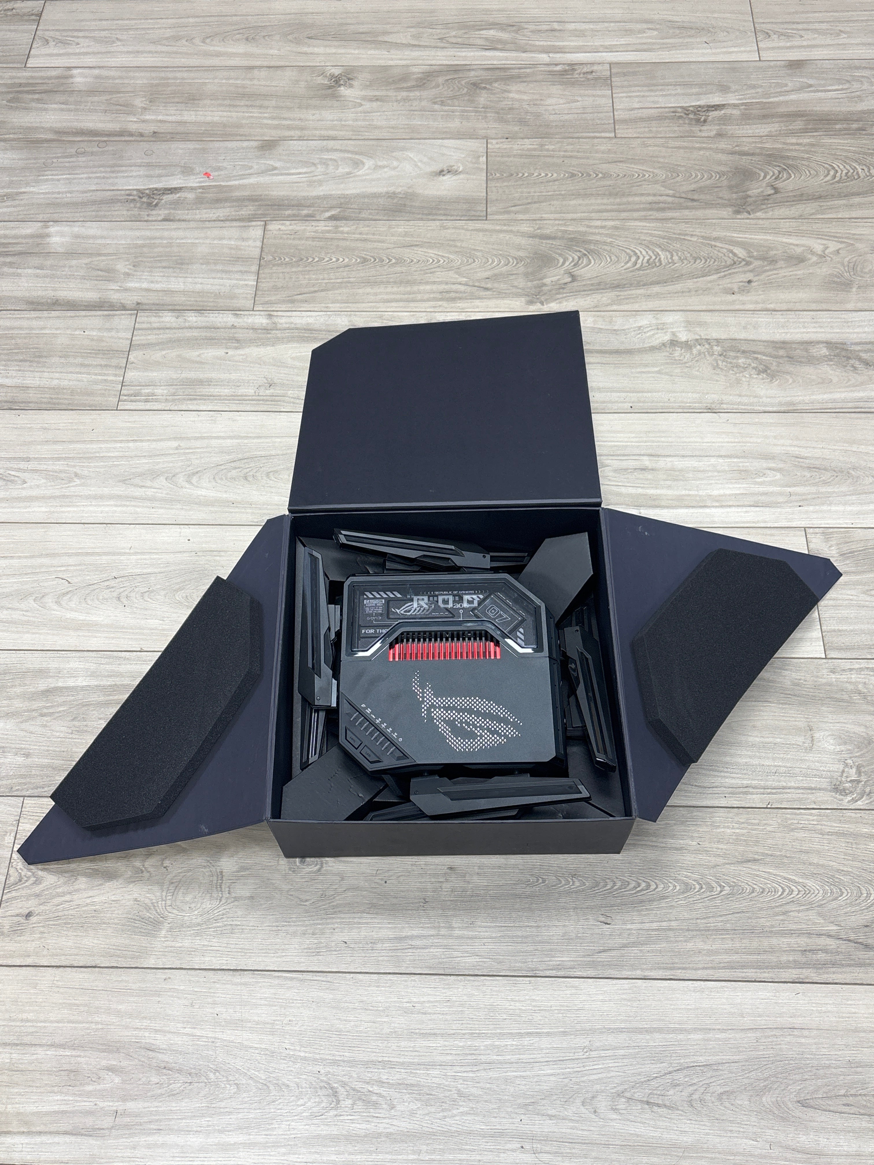 Asus ROG Rapture GT-BE98 Pro Black Tri-Band Router 4800 Used With Box