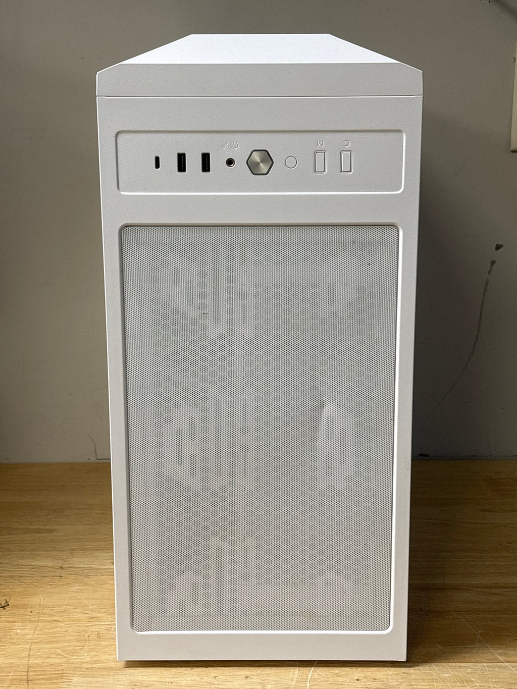 Custom PC i7-12700K 16GB RAM 2TB HDD 500GB SSD RTX 4060 8GB White Used