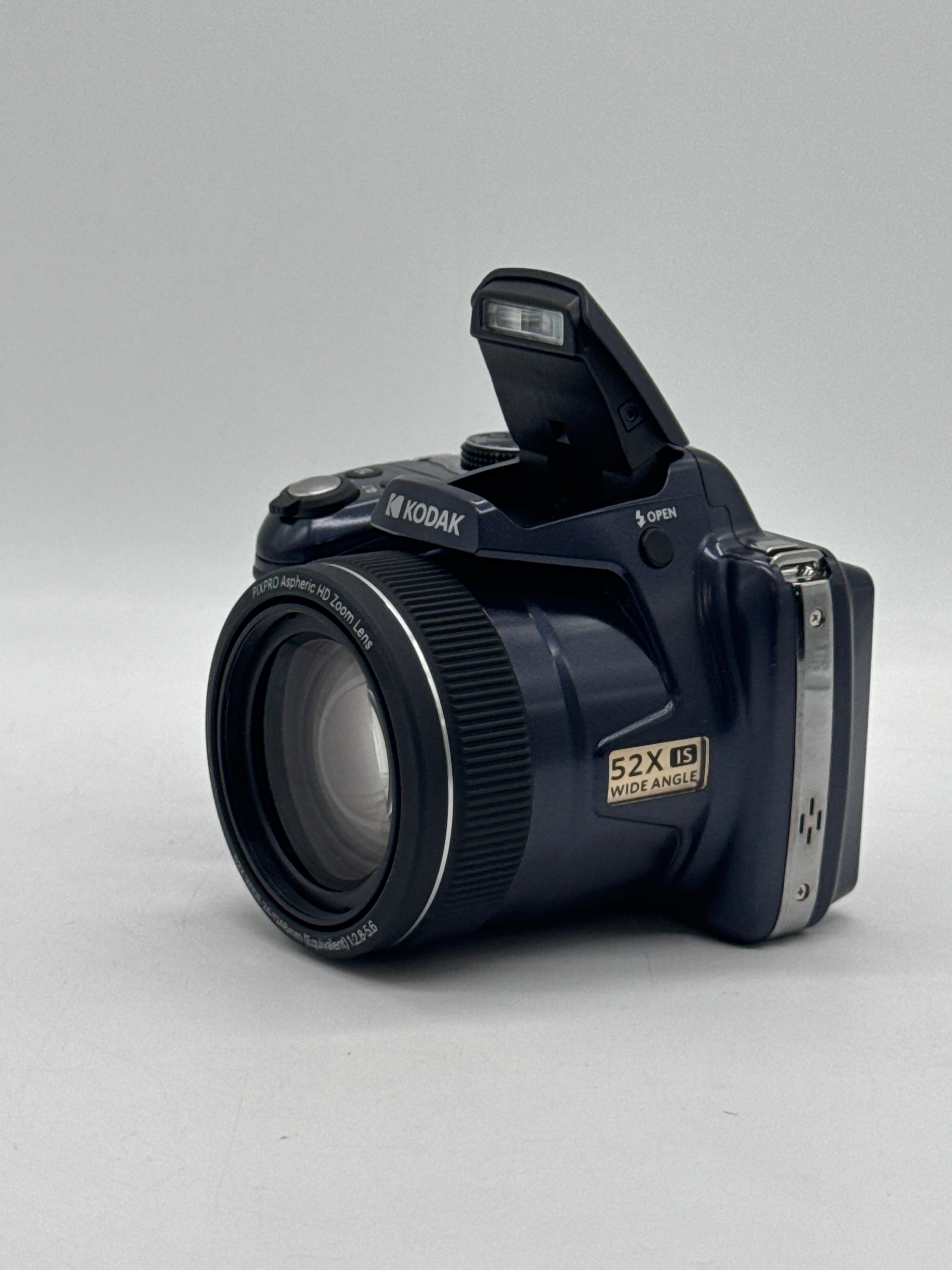 Kodak PIXPRO AZ528 16.0MP Digital Camera - Used
