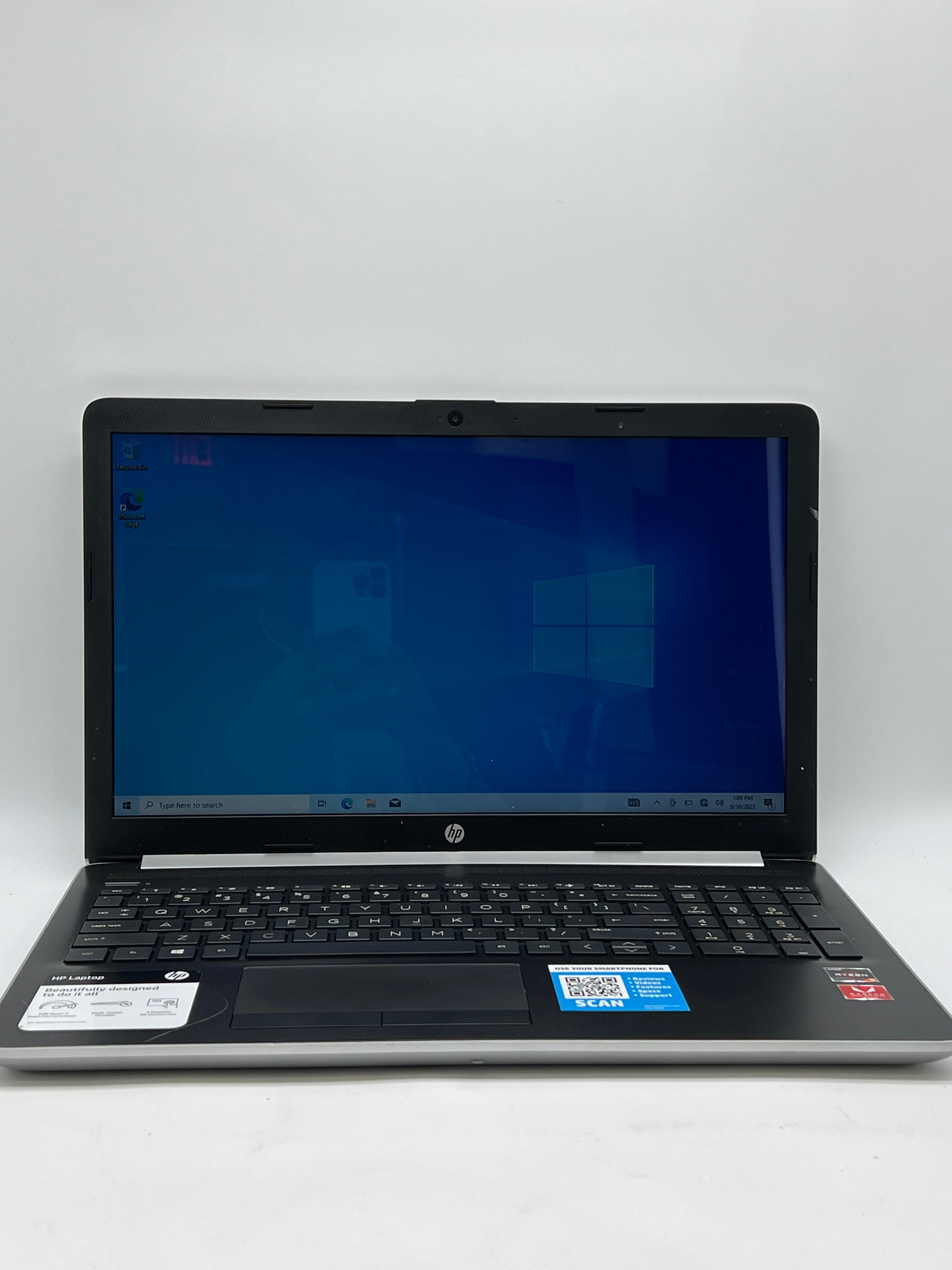 HP 15-DB0011DX AMD Ryzen 5 2500 U 8GB RAM 128GB SSD - Used