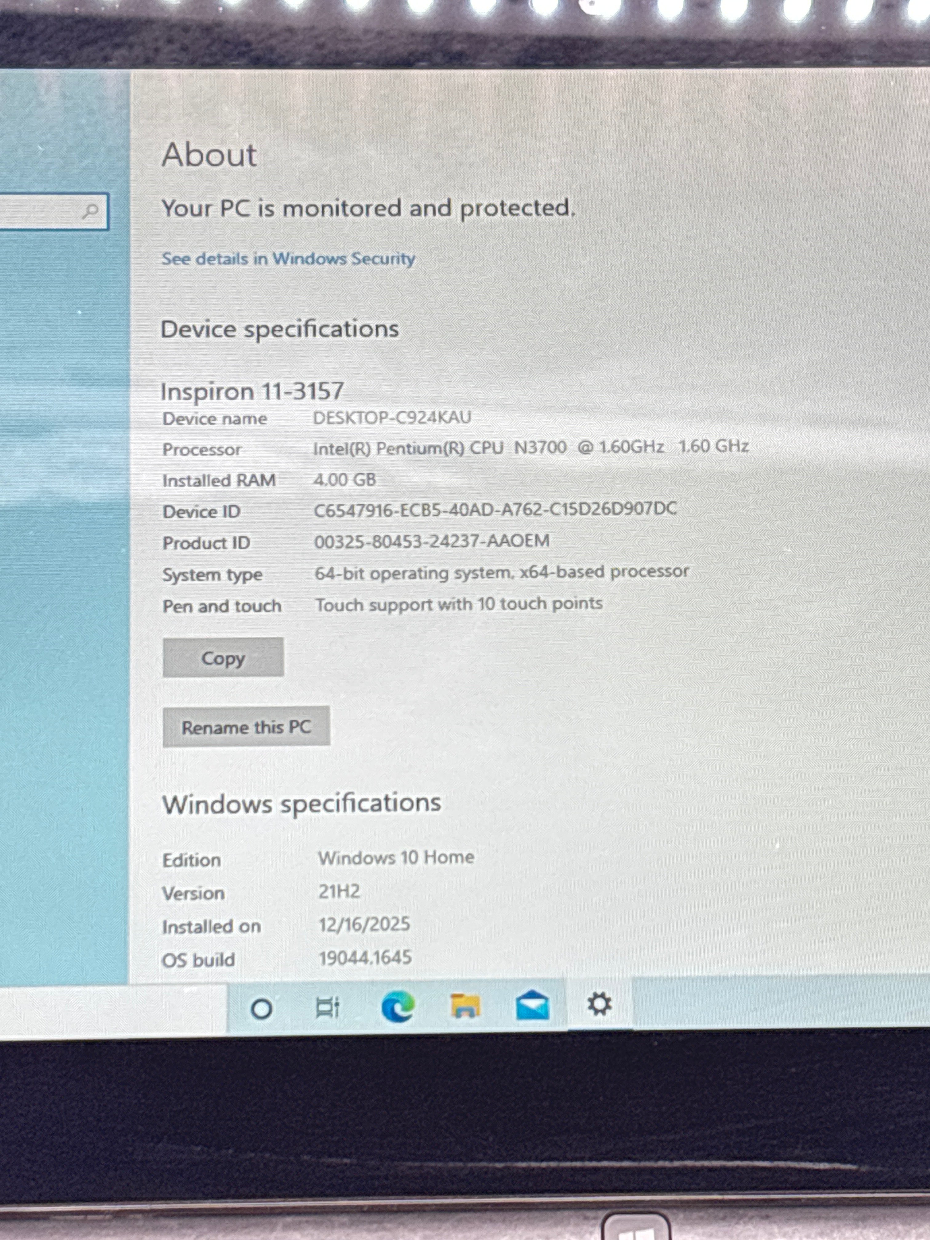 Dell Inspiron 11 3157 Gold Intel Pentium 4GB RAM 128GB HDD