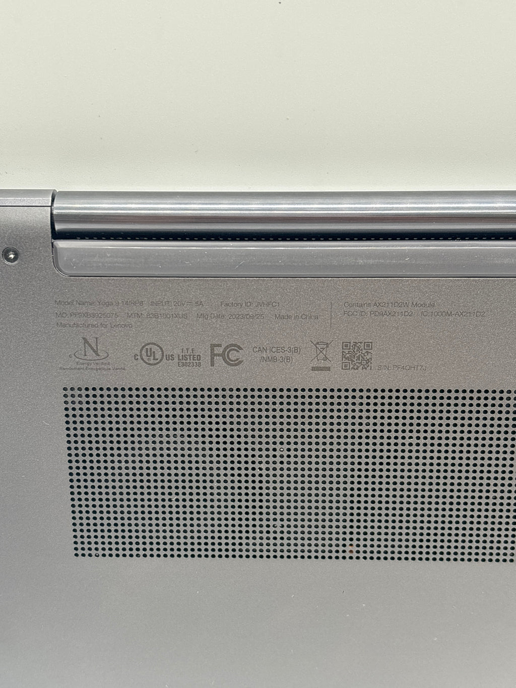 Lenovo Yoga 9 14IRP8 OLED i7-1360P 16GB RAM 512GB SSD - Used