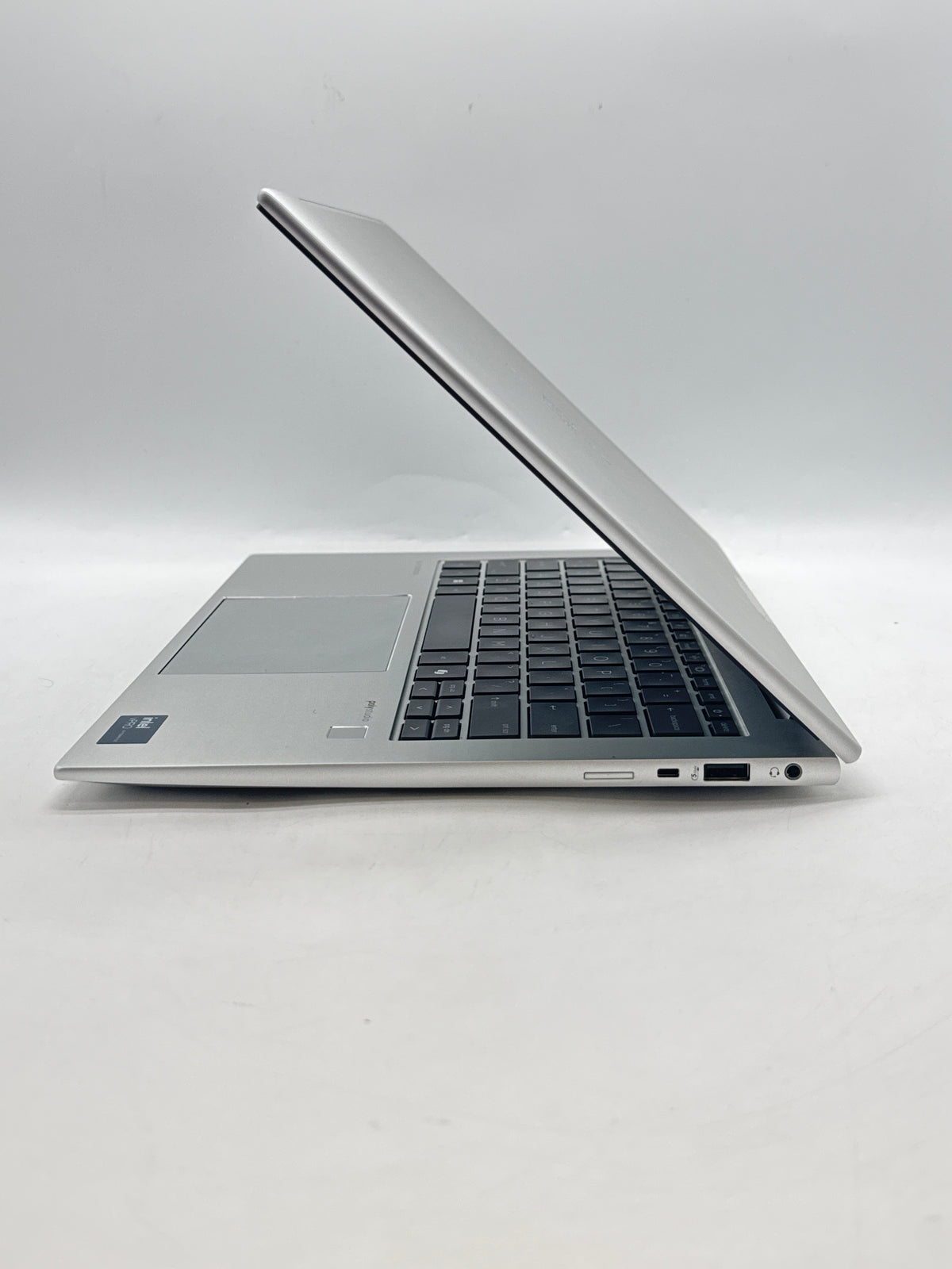 HP EliteBook 840 G11 14" Ultra 5 135U 32GB RAM 1TB SSD Silver - Remotely Managed