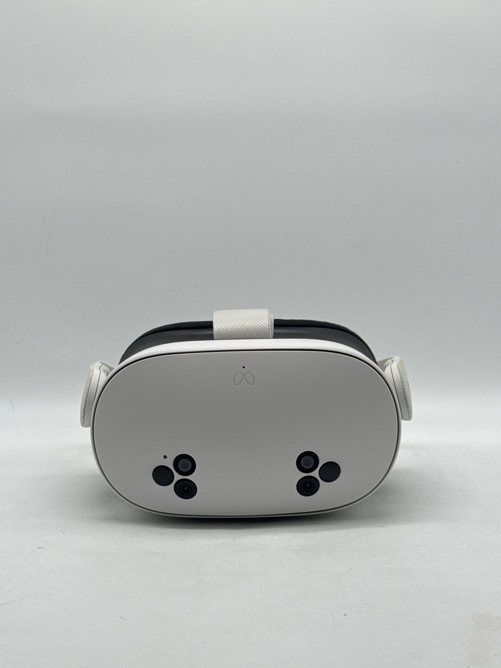 Meta Quest 3S 128GB Standalone All-in-One VR Headset White - Used