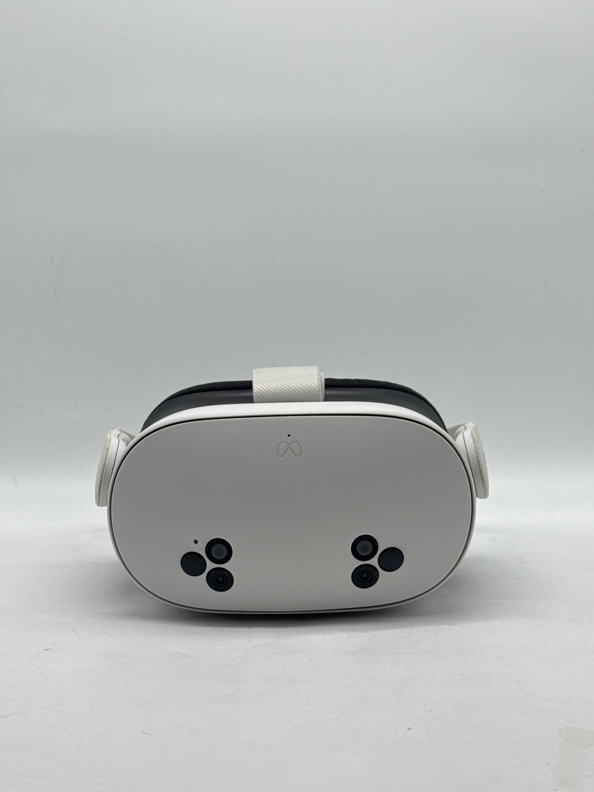 Meta Quest 3S 128GB Standalone All-in-One VR Headset White - Used