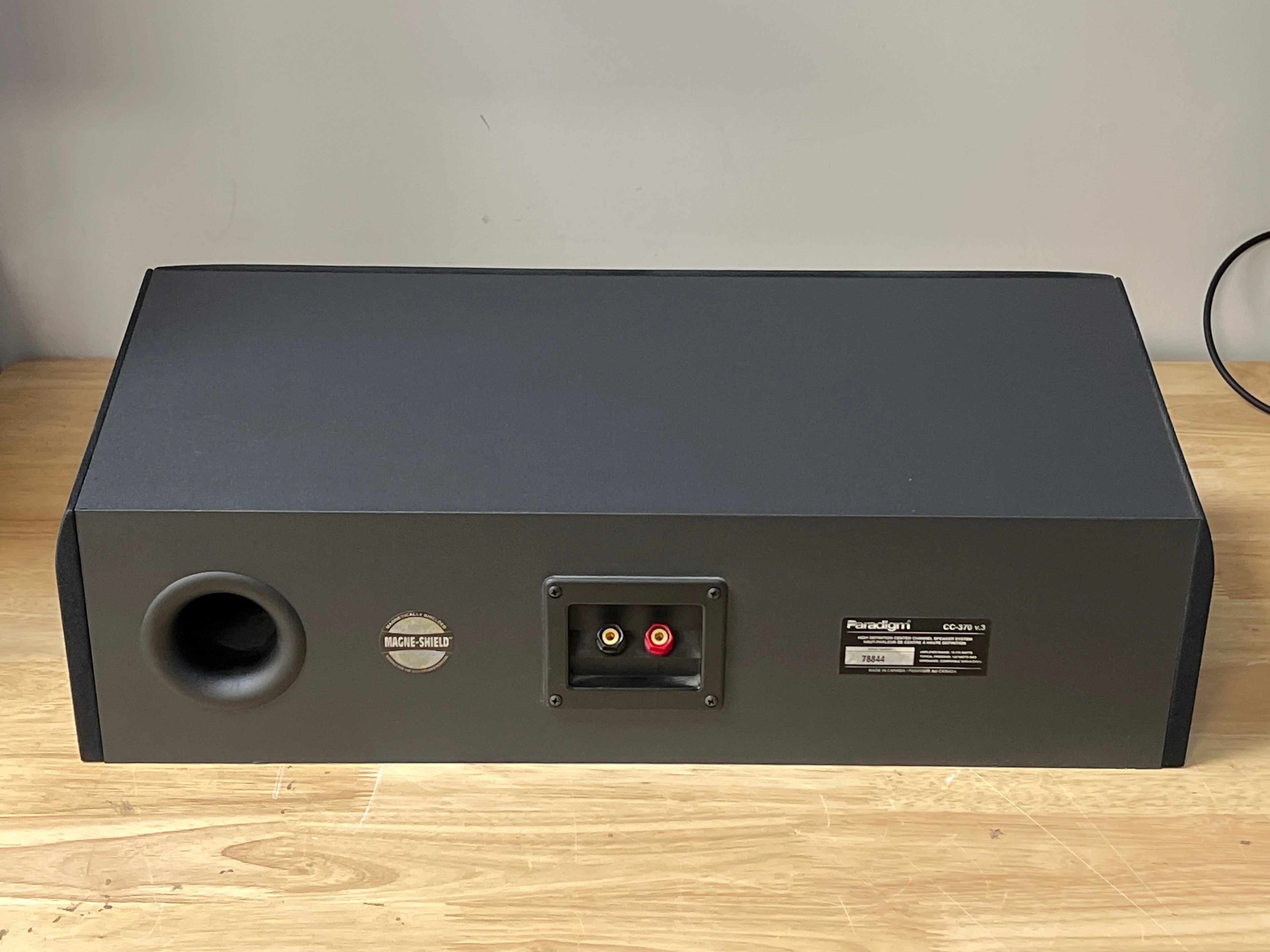 Paradigm CC-370 V3 Center Speaker Black 5.25 Inch 10-175 Watt Used