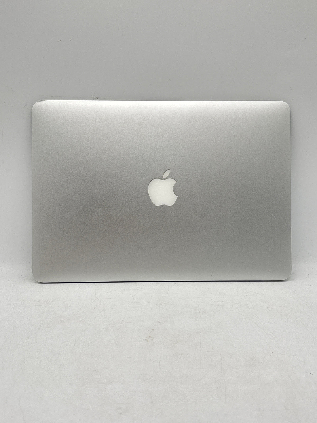Apple MacBook Air 13in Mid 2013 A1466 Core i7 4GB RAM 121GB Flash Silver - Used