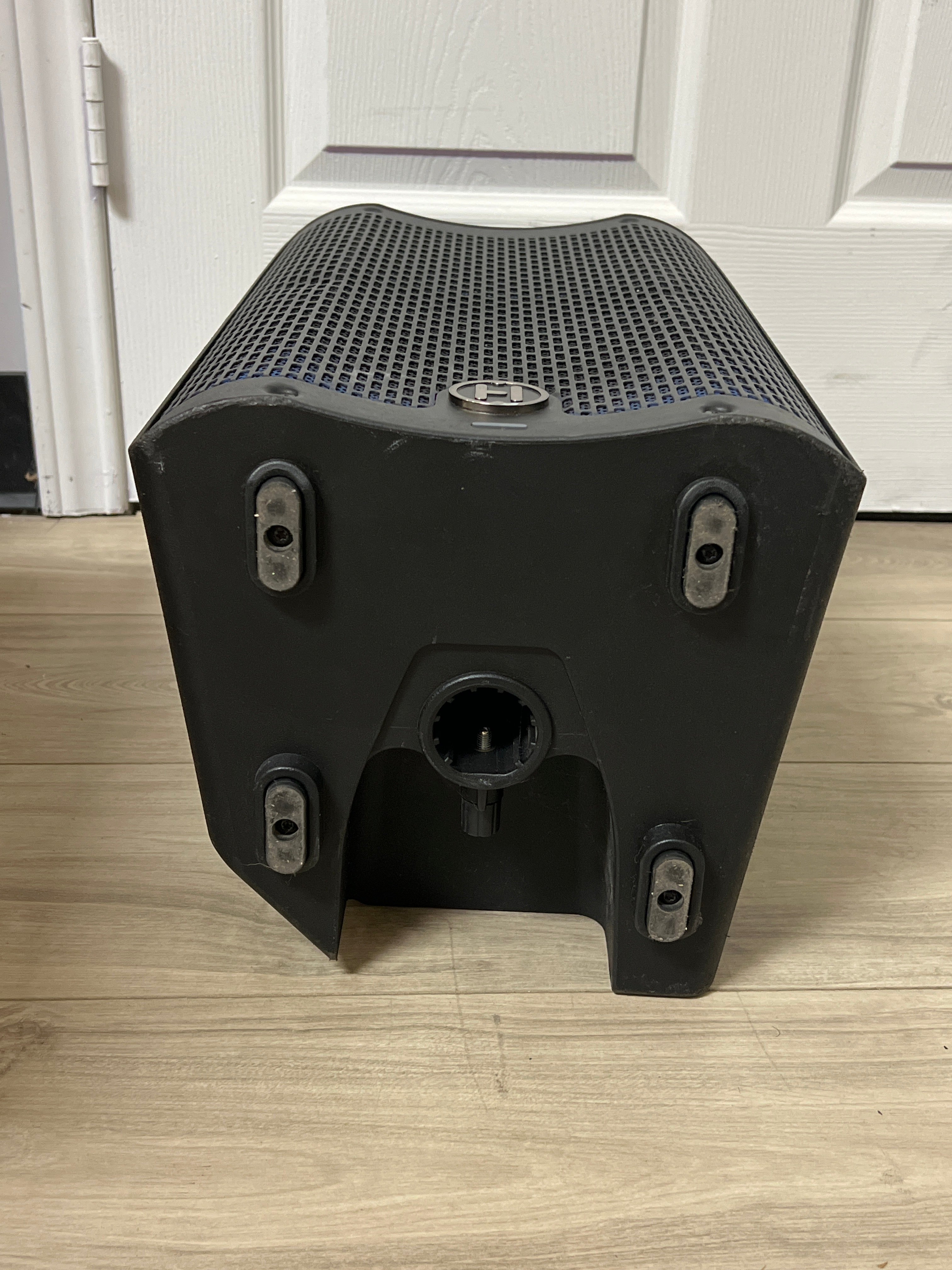 Harbinger VARI V2408 8" Powered PA Loud Speaker Bluetooth - Used