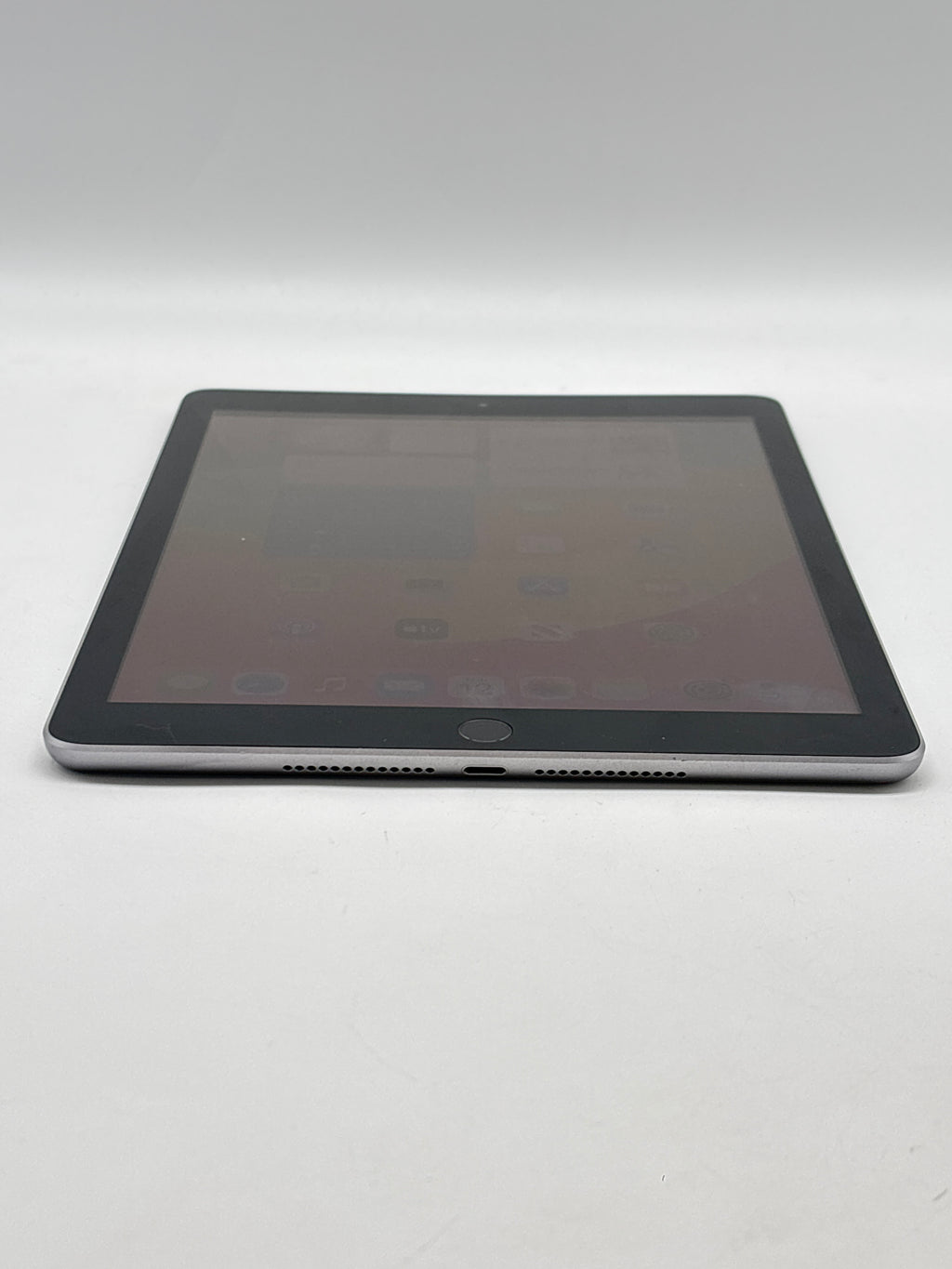 Apple iPad (6th Gen) A1954 Cellular + Wi Fi Silver - Used