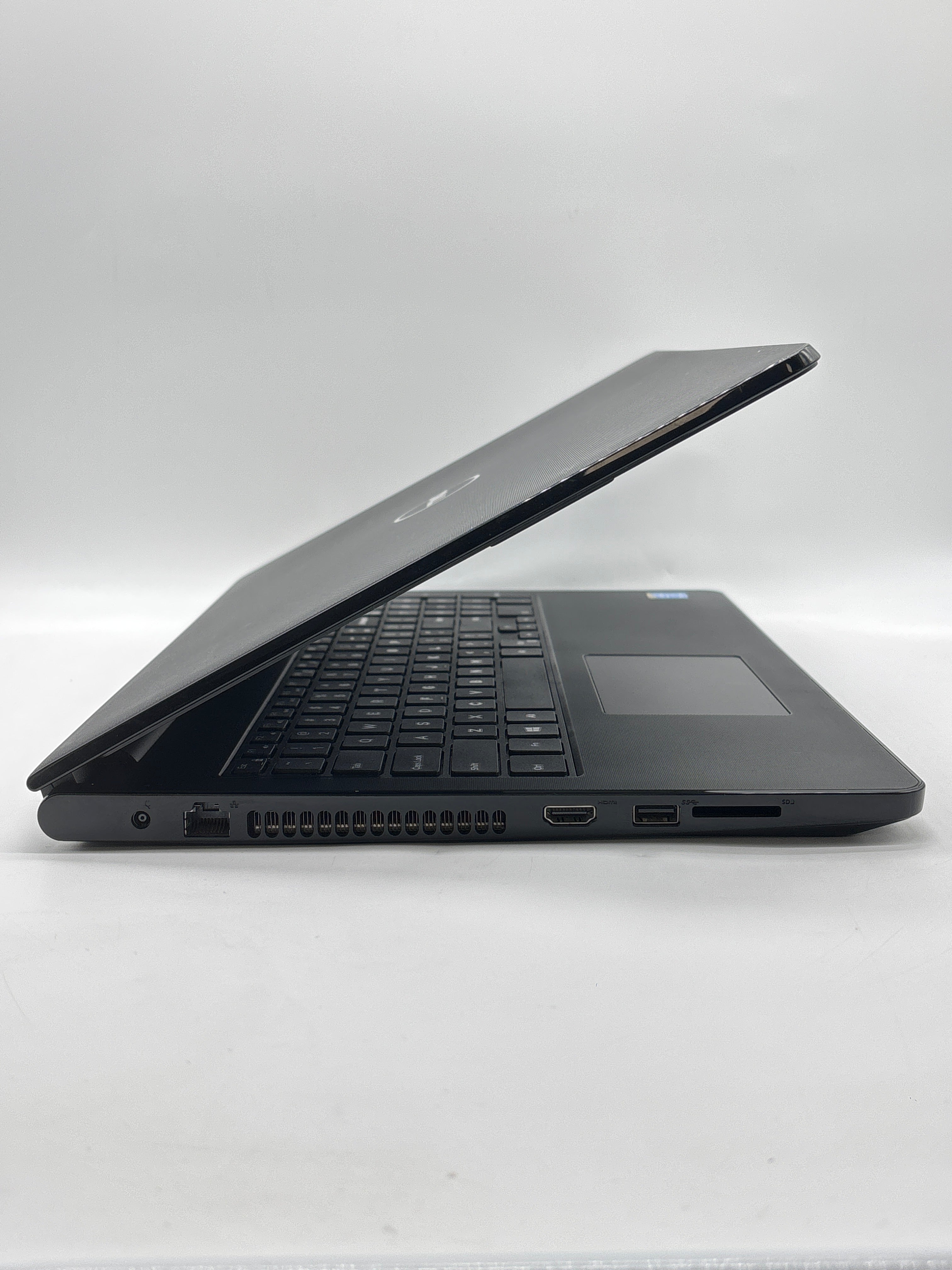 Dell Inspiron 3558 15.6" i3-5015U 4GB RAM 1TB HDD