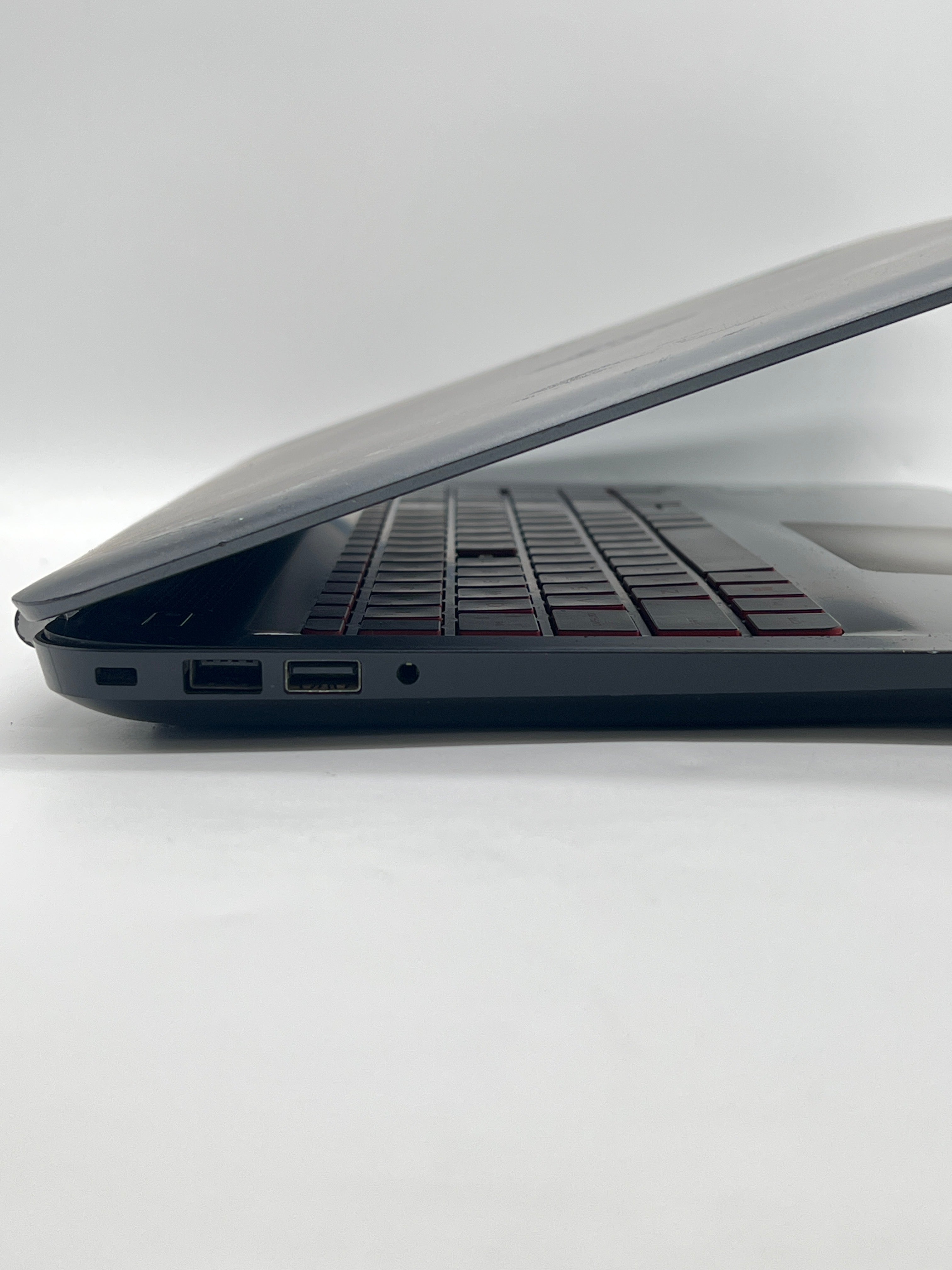 HP Omen 15 i7-6700HQ 8GB RAM 1TB HDD+128GB SSD GTX 960M - For Parts (Read DESC)