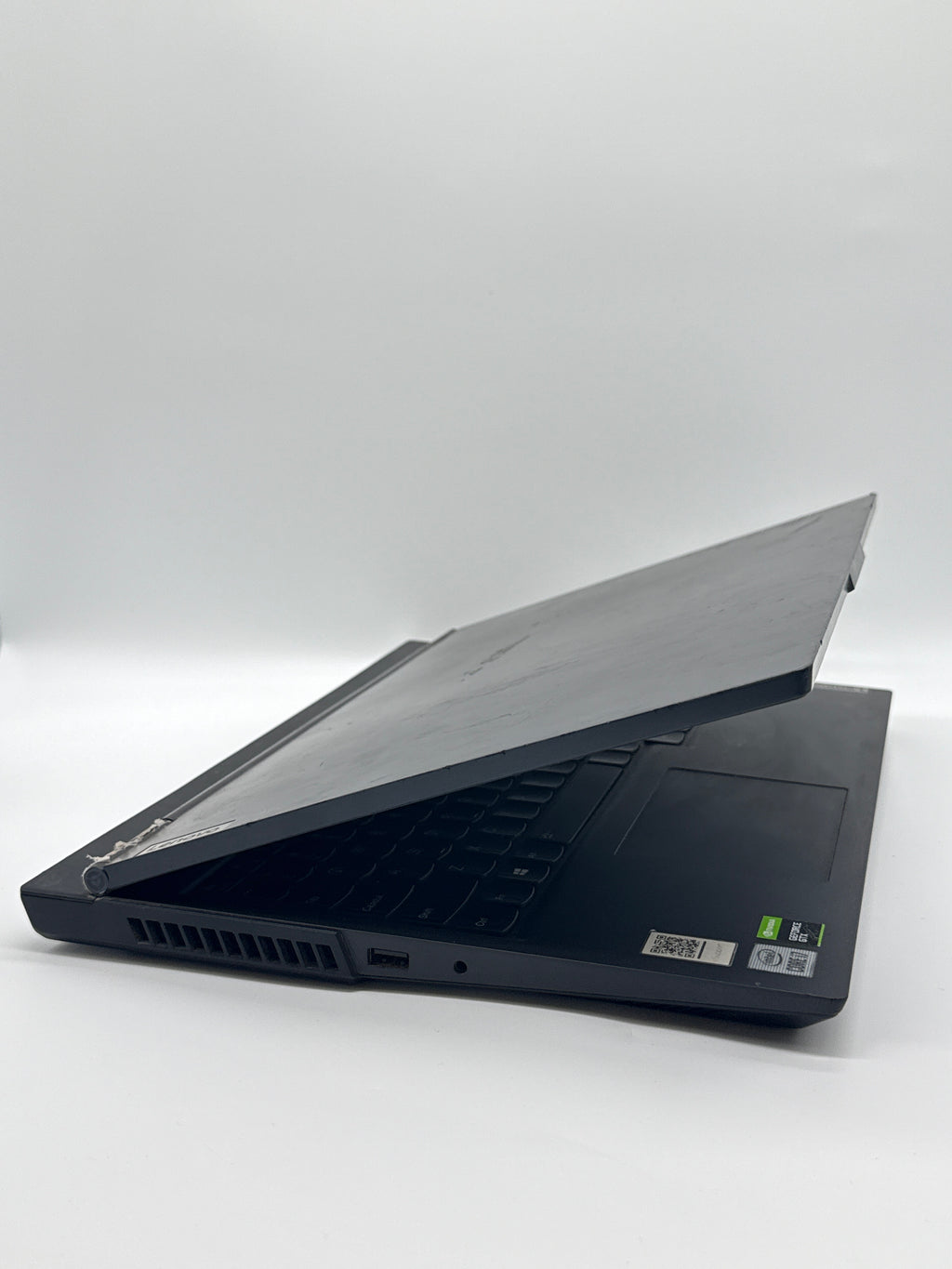 Lenovo Legion 5 15IMH05 15.6" i7-10750H 8GB RAM GeForce GTX 1660 Ti Broken