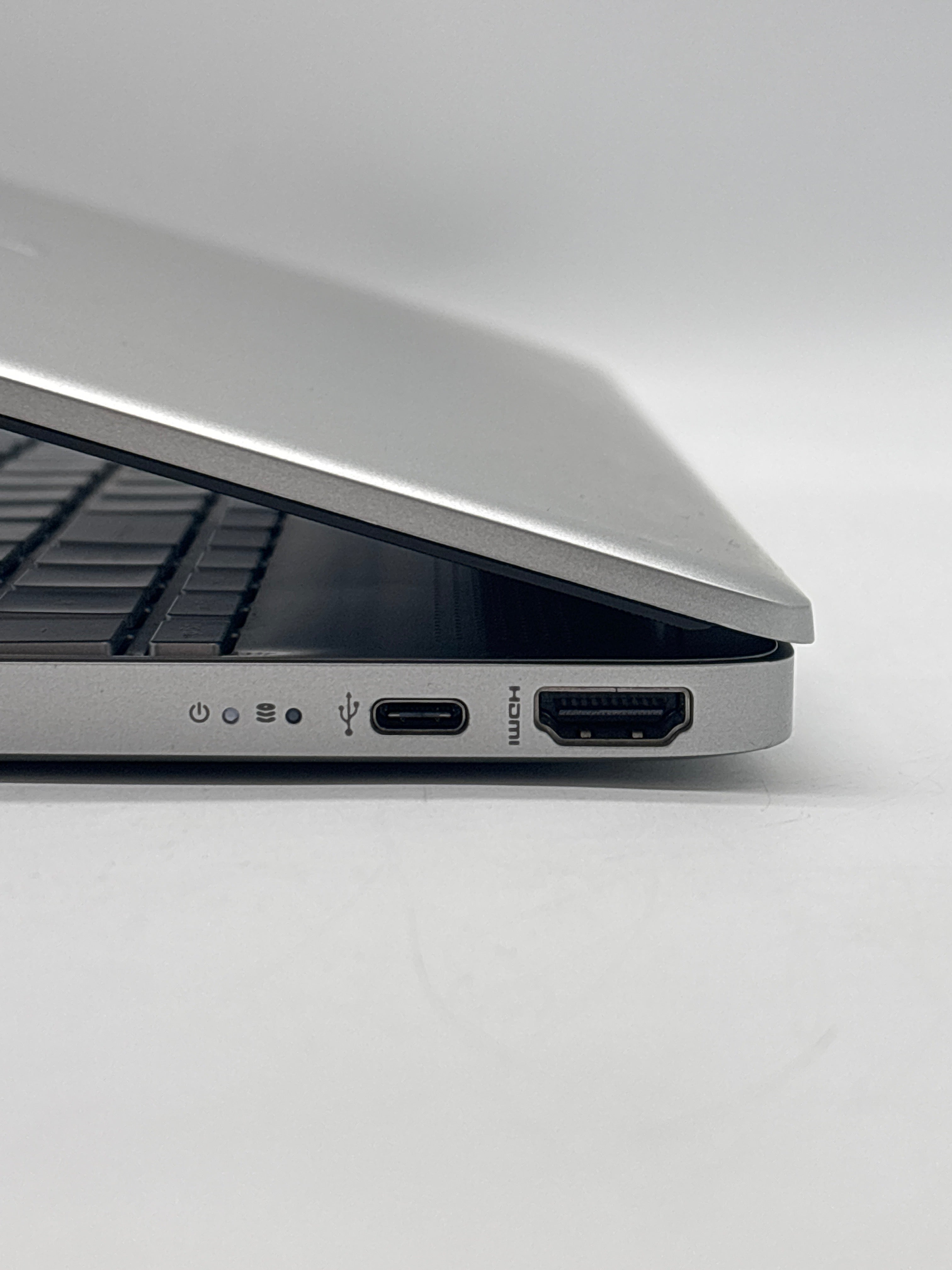 HP 15-dy2795wm i5-1135G7 32GB RAM 1TB SSD