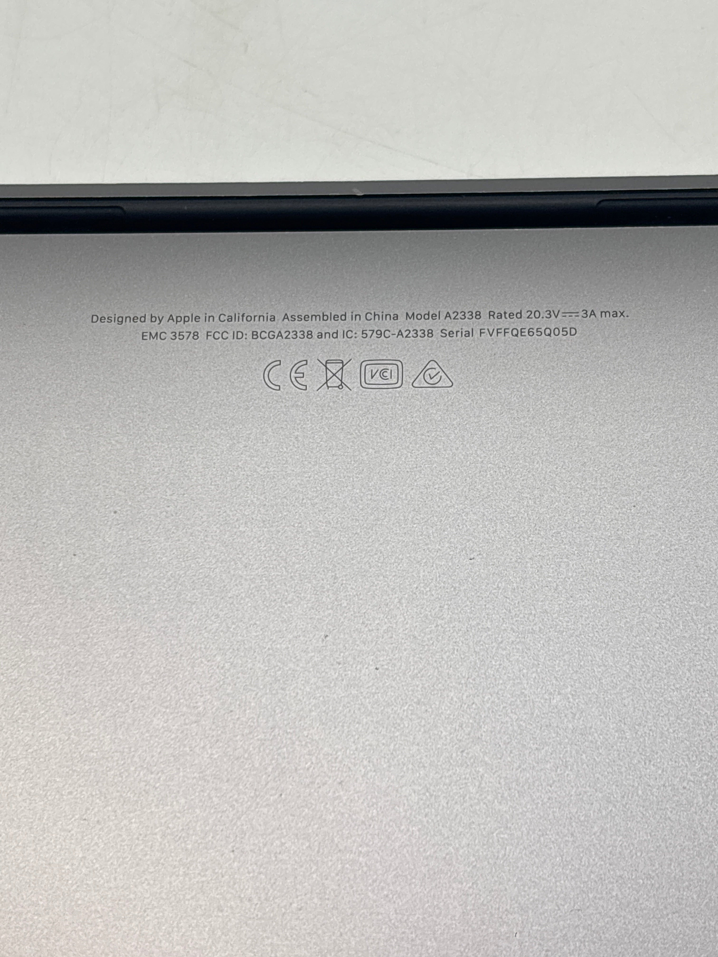 Apple MacBook Pro 13" M1 A2338 2020 8GB 256GB -  Broken Screen/ No Display