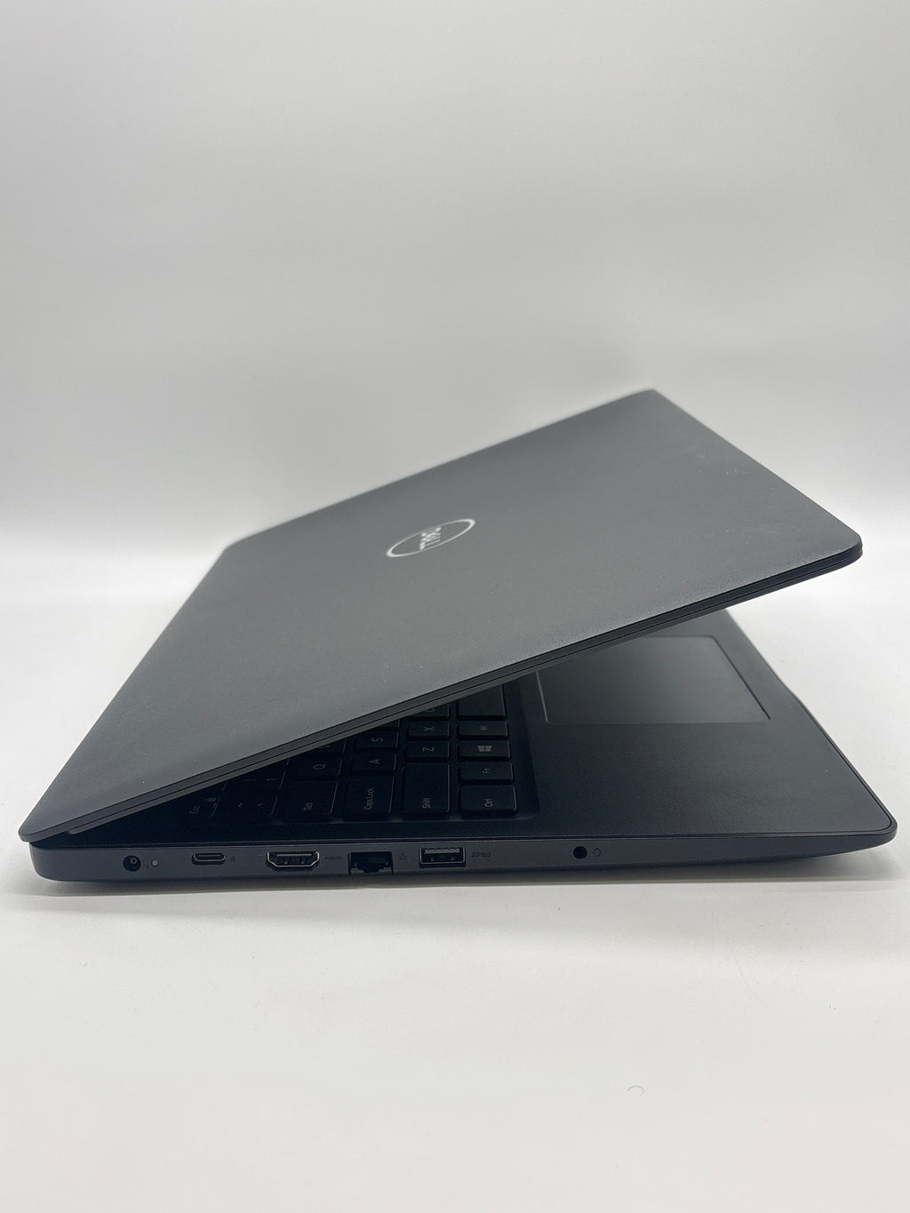 Dell Latitude 3590 i7 8th Gen 8GB RAM 512GB SSD - Bad Battery