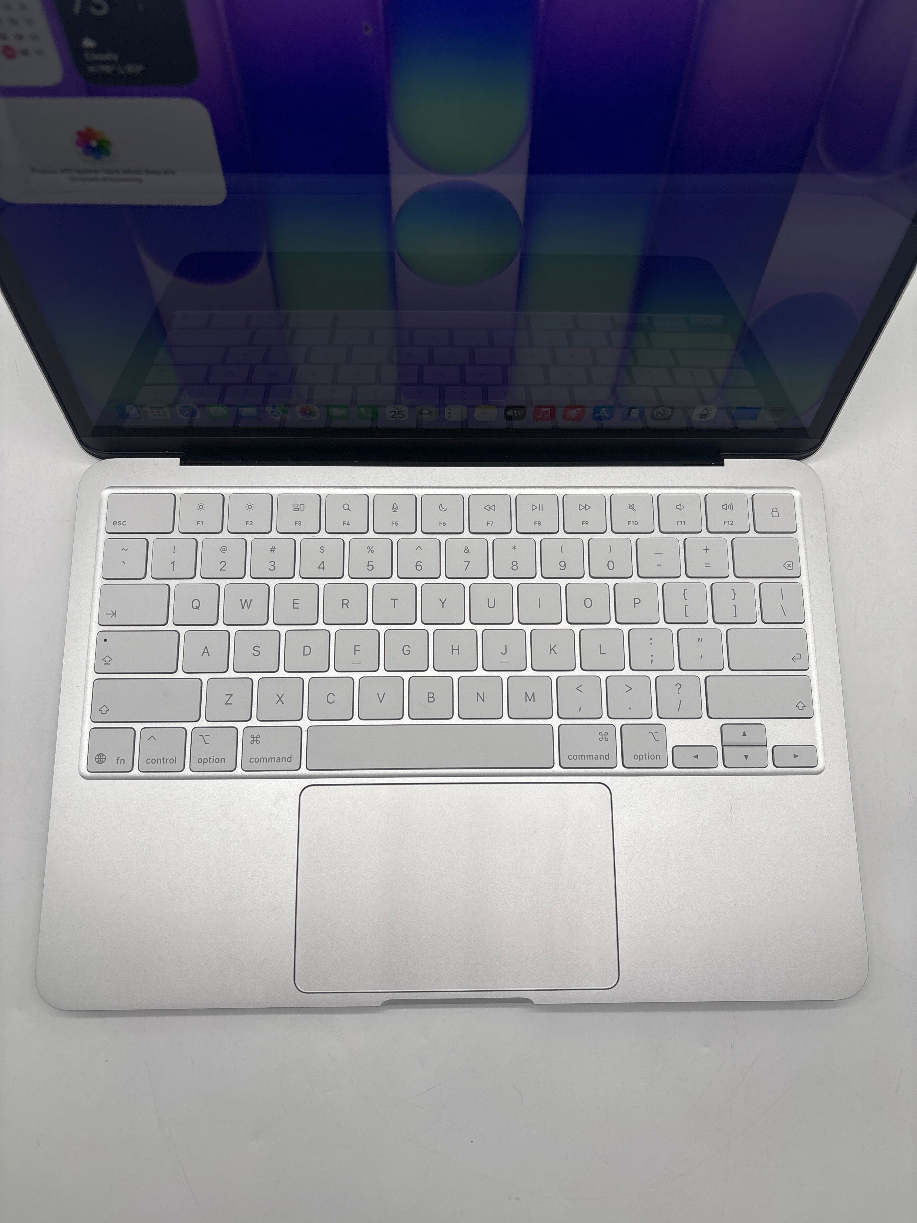 Apple MacBook Neo 13" A3404 A18 Pro 8GB RAM 256GB SSD - Used