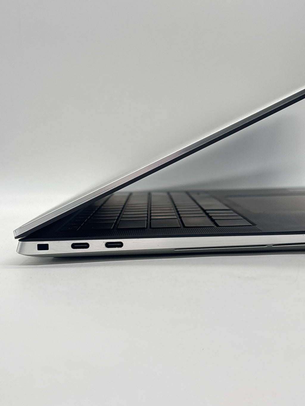 Dell XPS 15 9530 i7-13700H 32GB RAM 1TB SSD RTX 4050