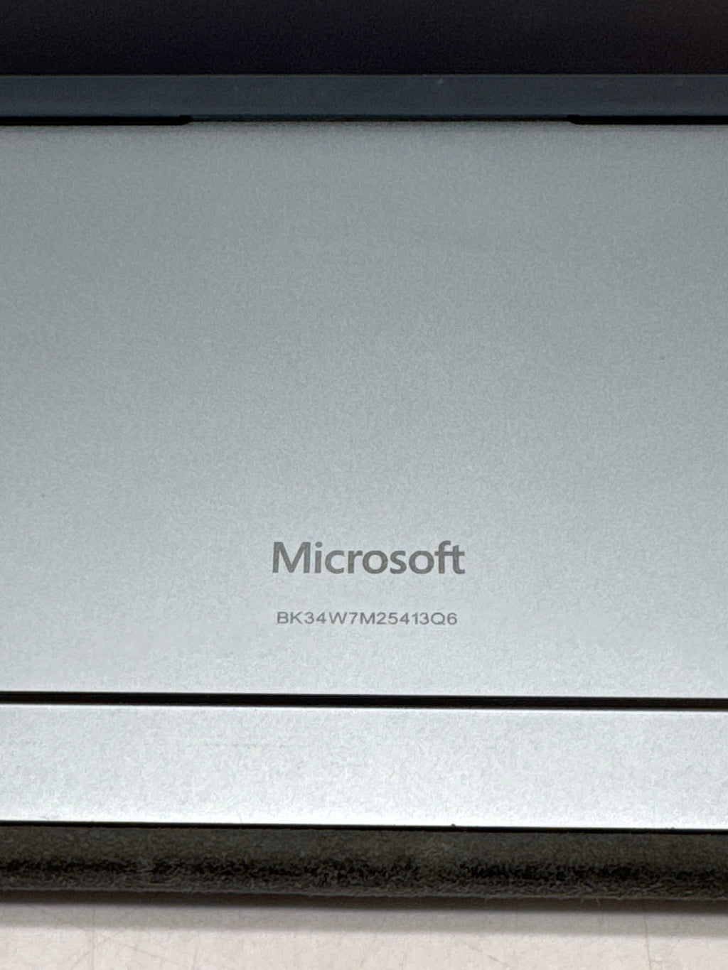 Microsoft Surface Pro 2110 12" Snapdragon X Plus 16GB RAM 512GB SSD Black - Used