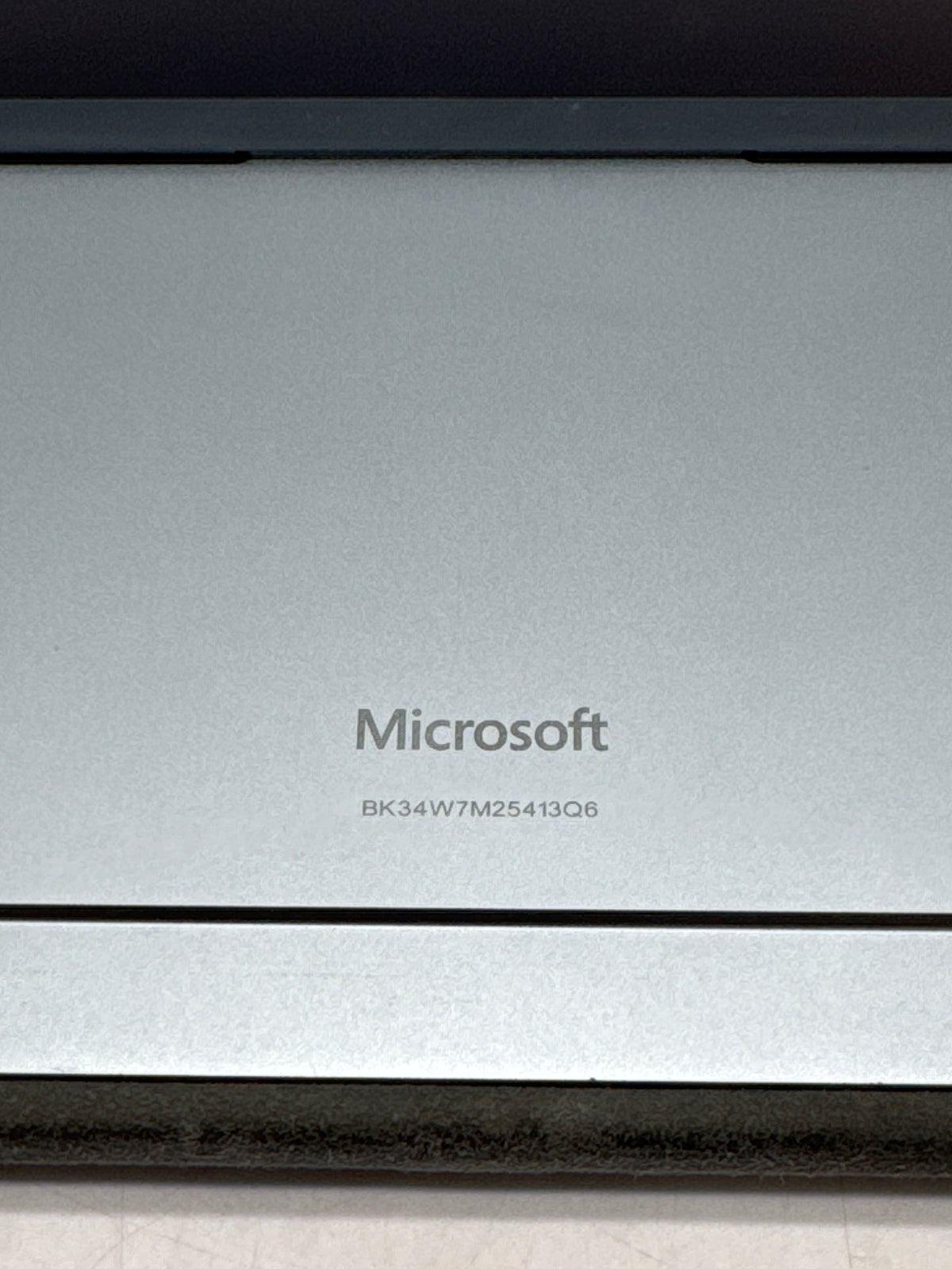 Microsoft Surface Pro 2110 12" Snapdragon X Plus 16GB RAM 512GB SSD Black - Used