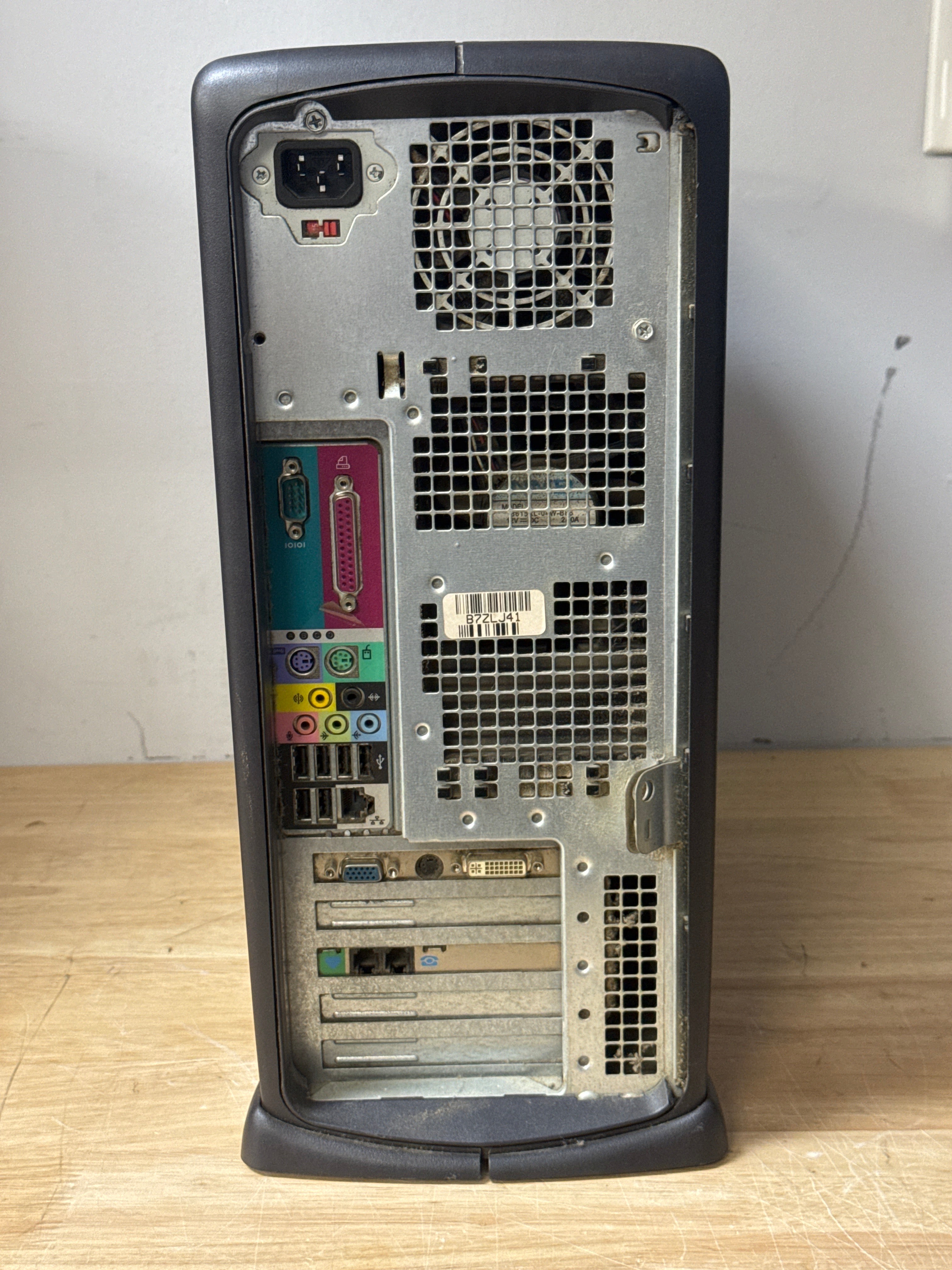 Dell Dimension 8300 Tower Desktop Intel Pentium 4 3GHz 256MB RAM No HDD No OS