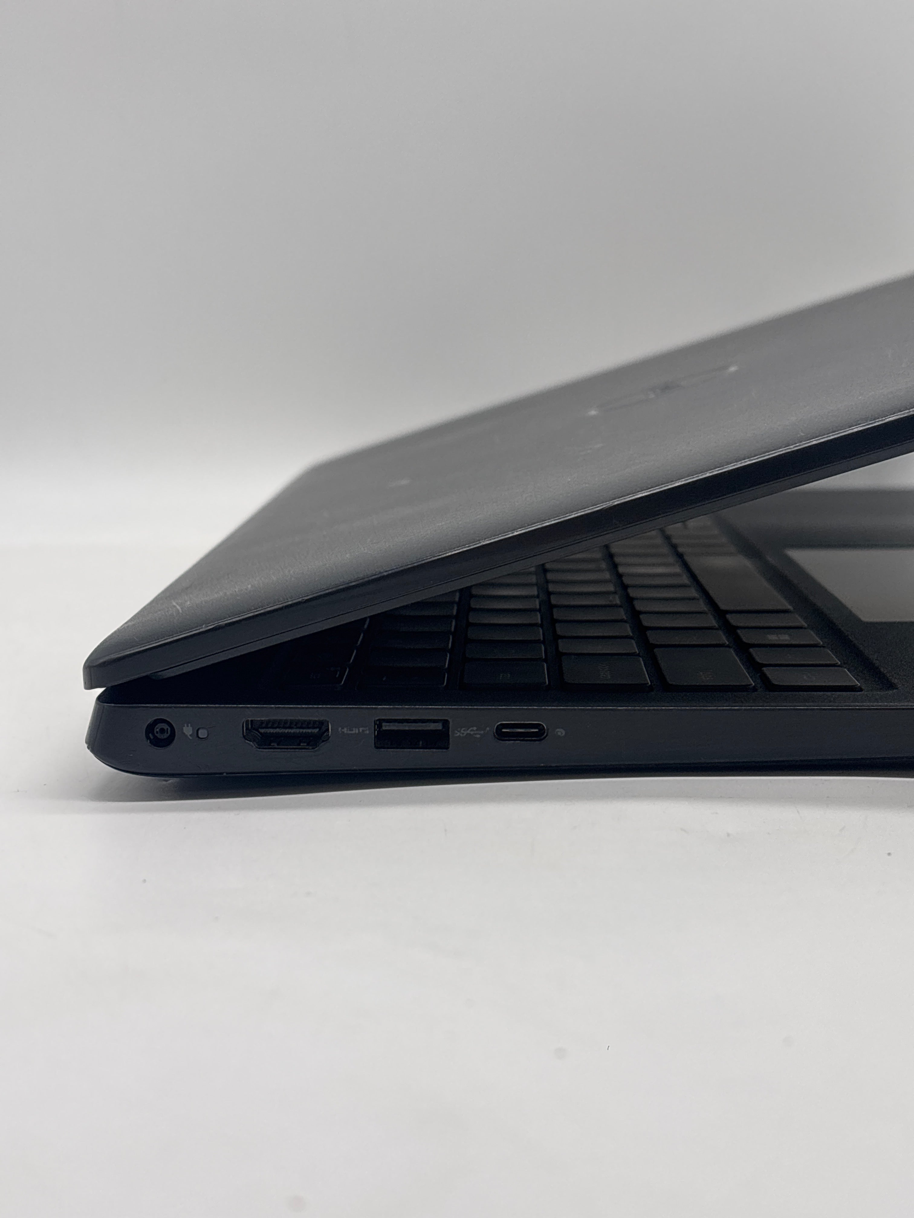 Dell Latitude 3520 15.6" i5-1135G7 12GB RAM 256GB SSD - Remotely Managed