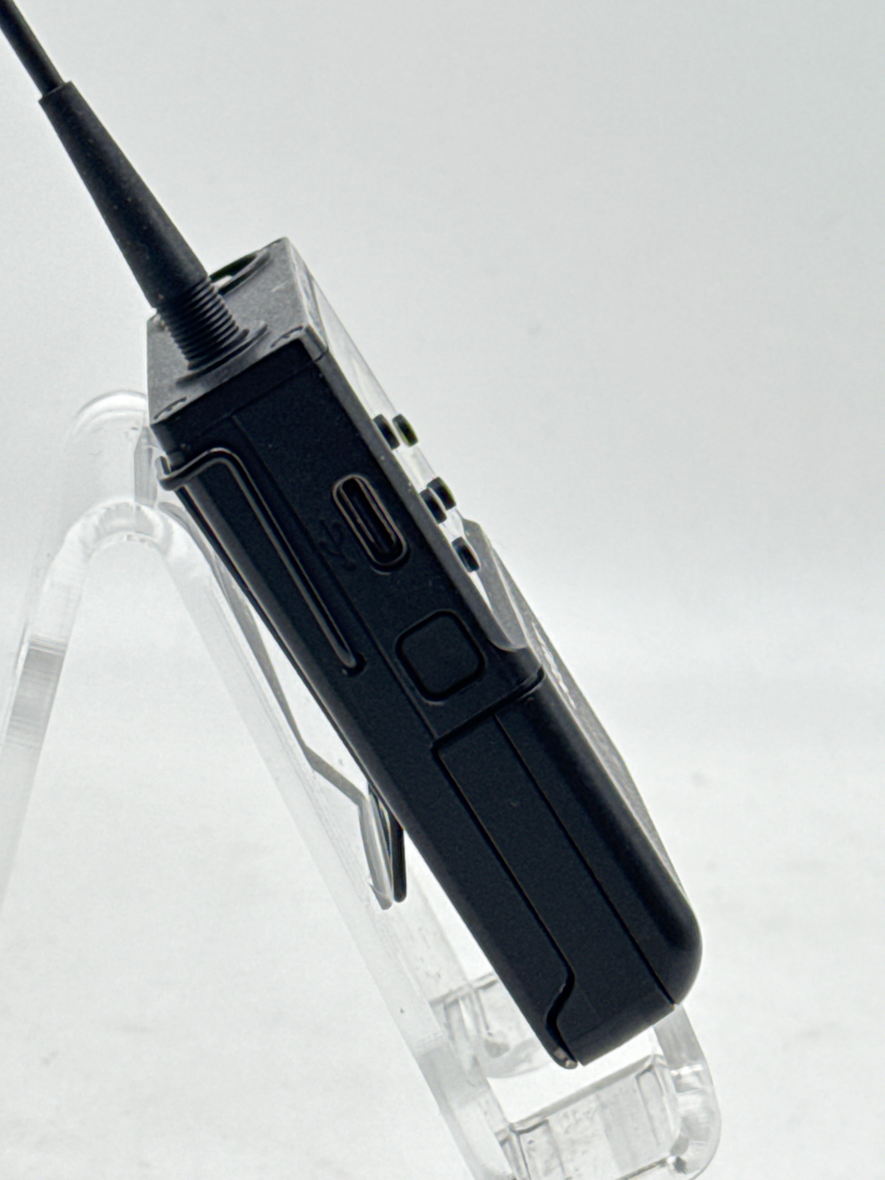 Sony UTX-B40 Wireless Bodypack Transmitter W/Battery