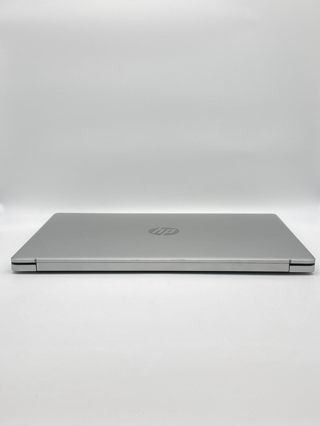 HP 17-cn2083dx i3 8GB RAM 128GB SSD Silver Laptop For Parts (No Power)