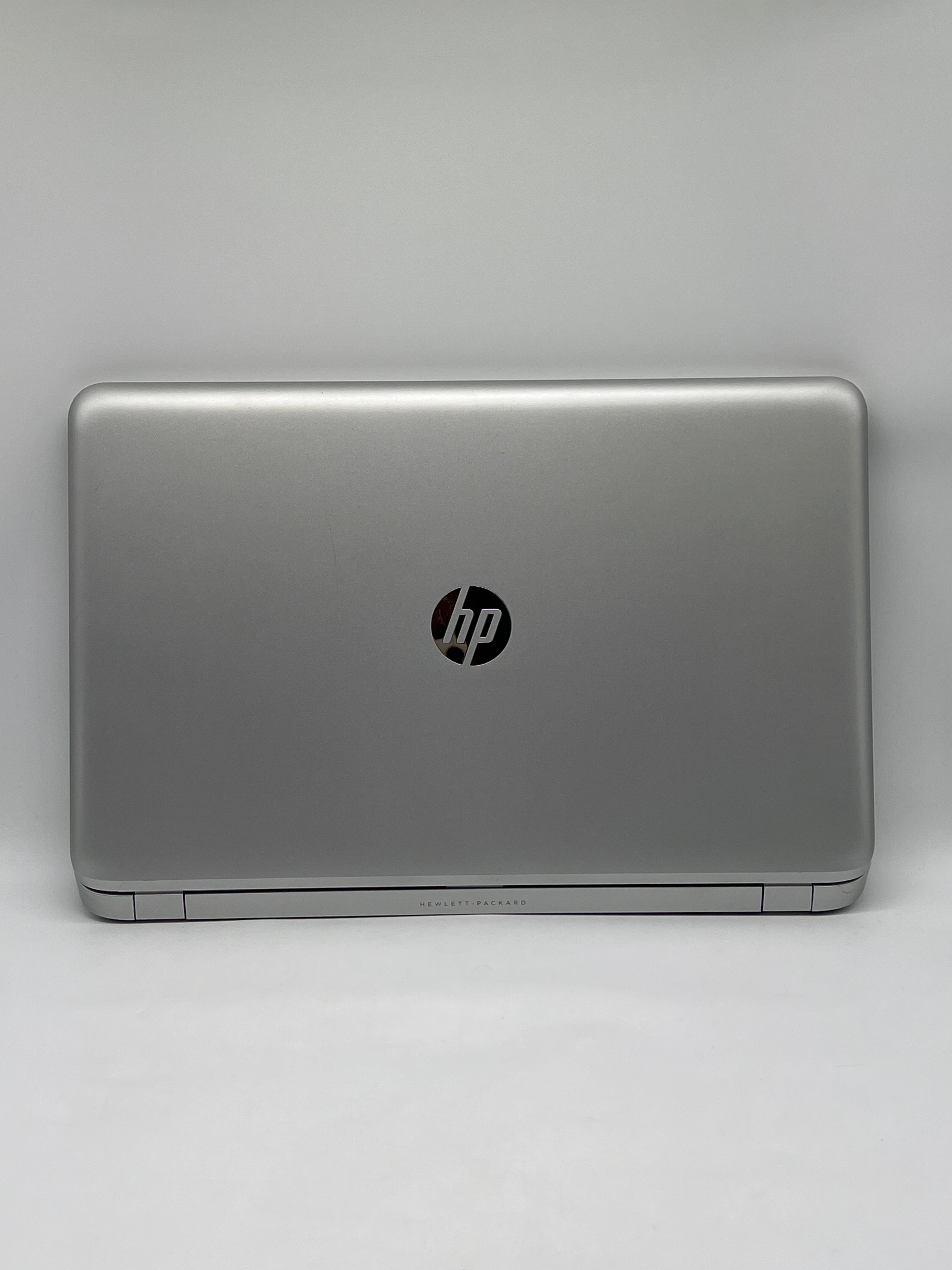 HP ENVY M7 i7-5500u 12GB RAM  1TB HDD Geforce 840M - For Parts (Read)