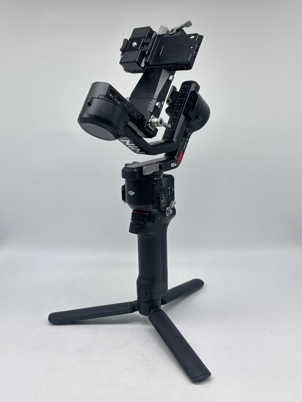 DJI RS4 3-Axis Camera Gimbal Stabilizer for DSLR/Mirrorless Ronin - Used