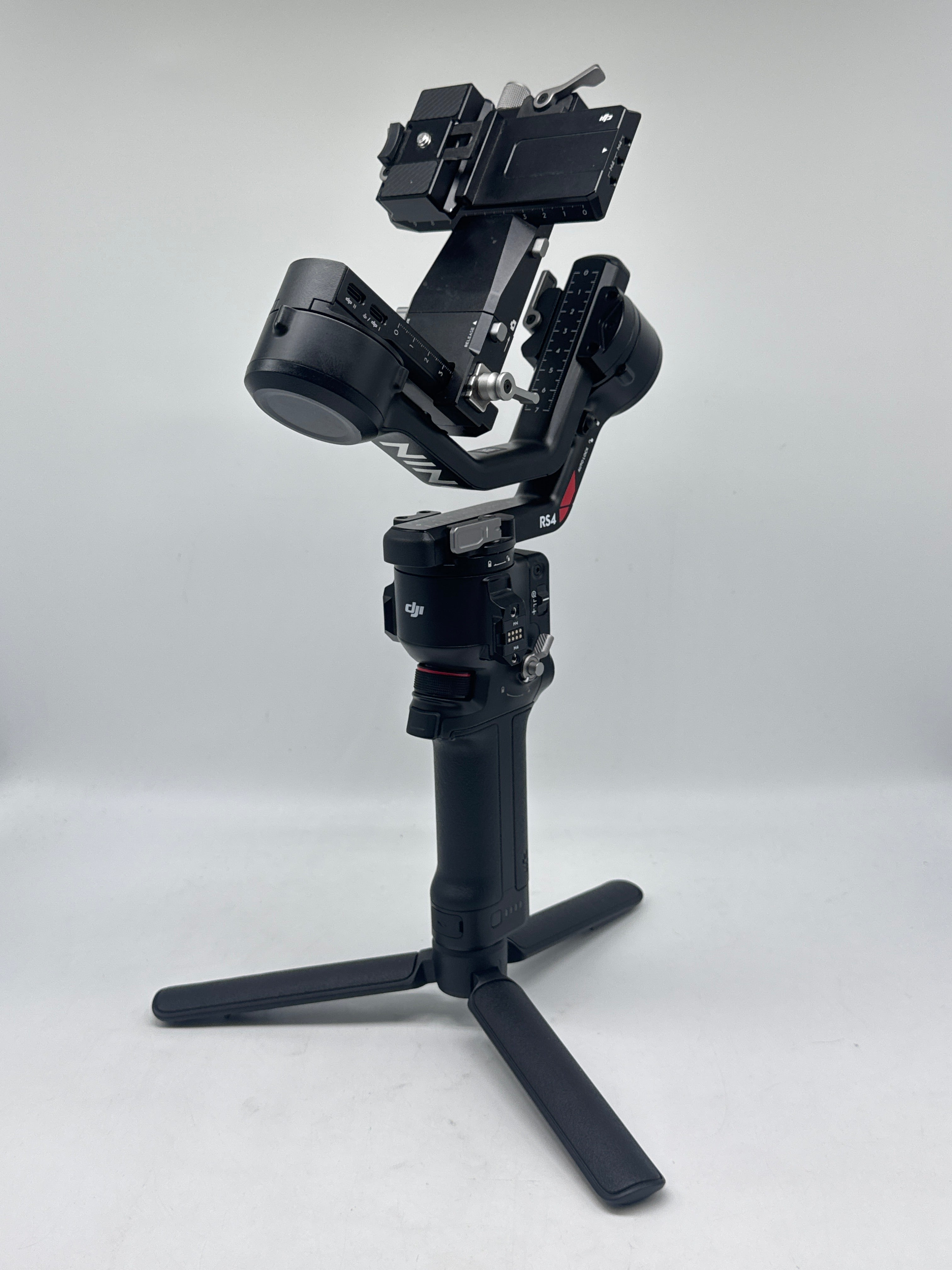 DJI RS4 3-Axis Camera Gimbal Stabilizer for DSLR/Mirrorless Ronin - Used