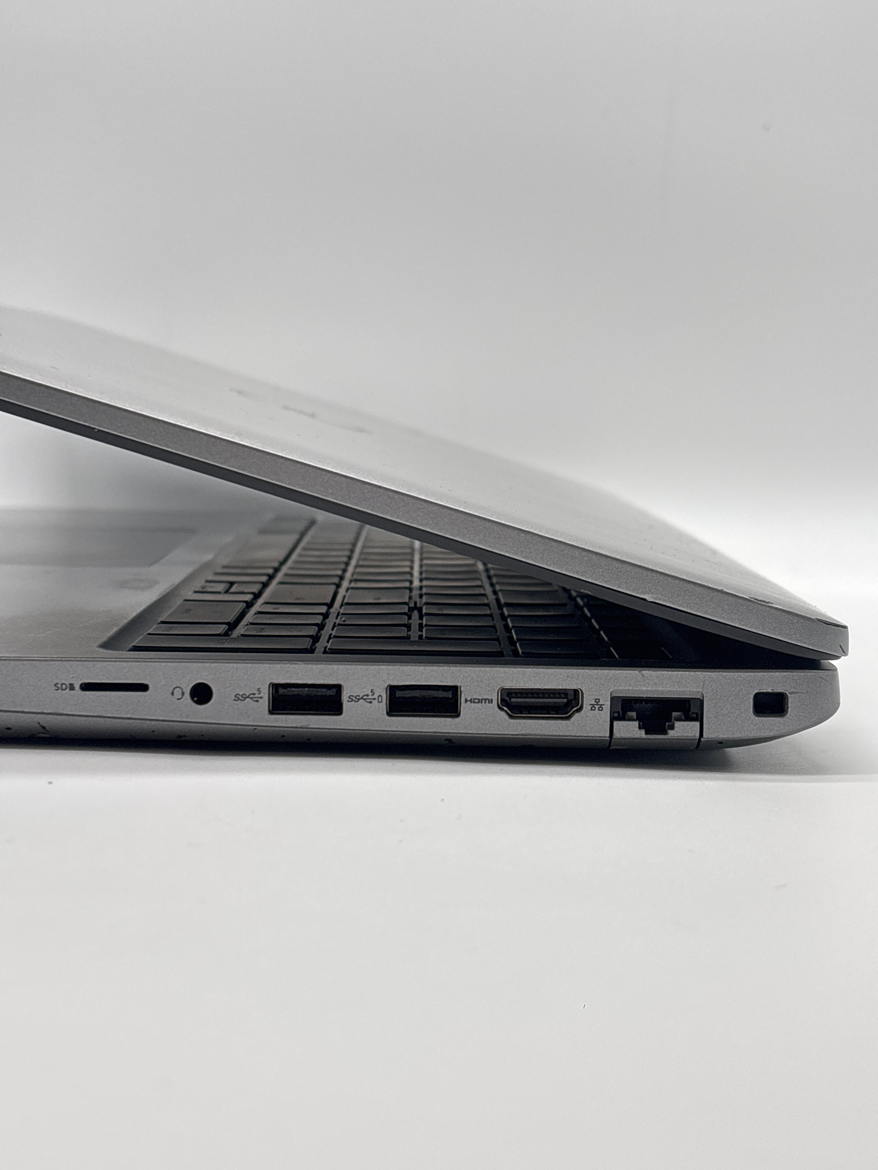 Dell Precision 3581 i5-13600H 16GB RAM 256GB SSD RTX A500 - For Parts (Read DESC)