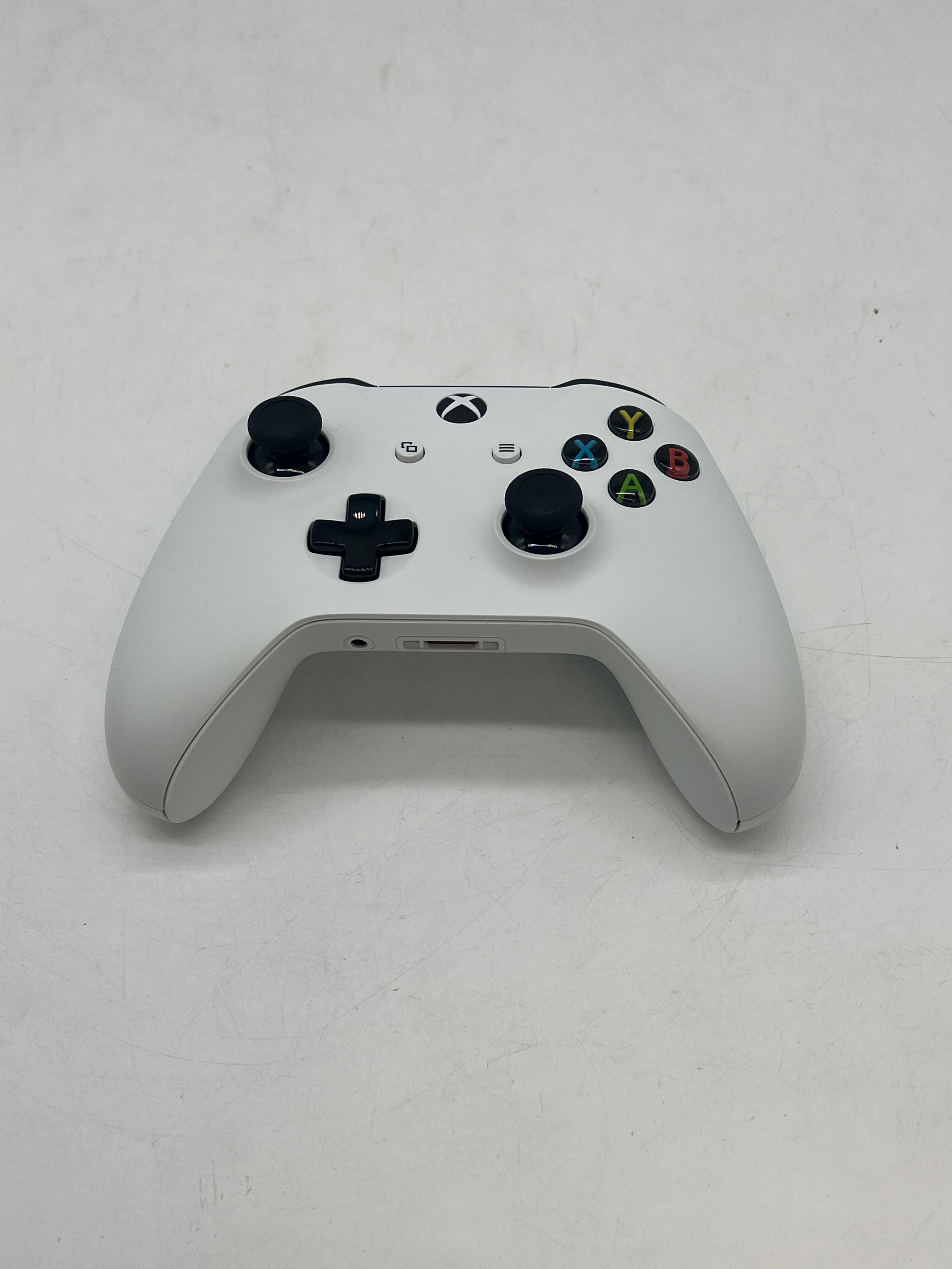 Xbox One S (1681) 2016 White 1TB 4K Gaming Console - Used (Poor Condition)