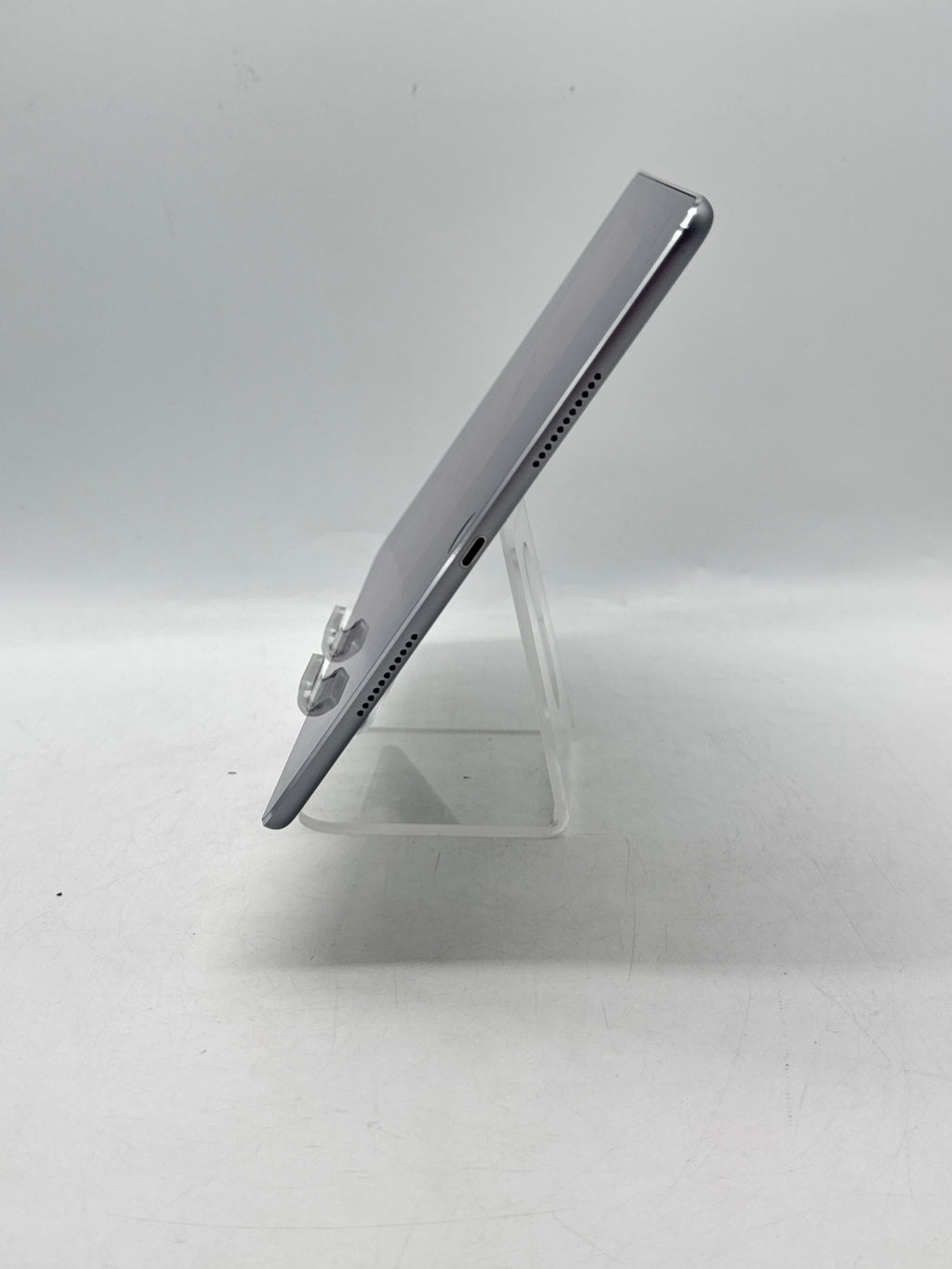 Apple iPad Pro 10.5" 256GB Wi-Fi Gray - Remotely Managed
