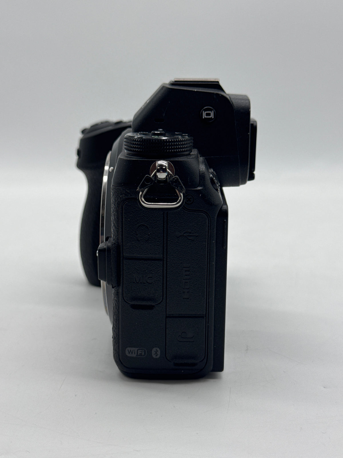 Nikon Z7 Mirrorless Body Only Black - Read