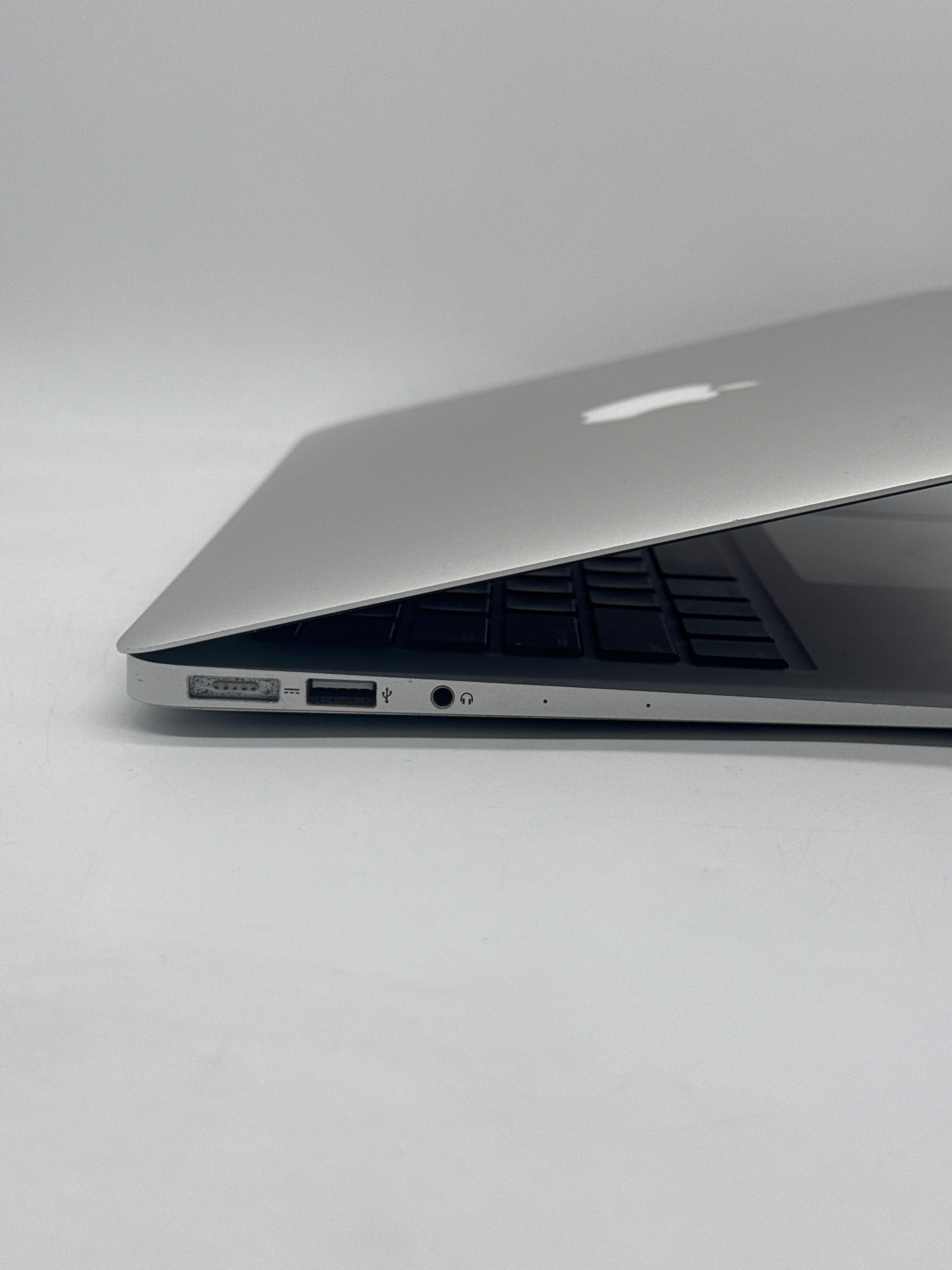 Apple MacBook Air 13" A1466 2017 i5 8GB RAM 128GB SSD