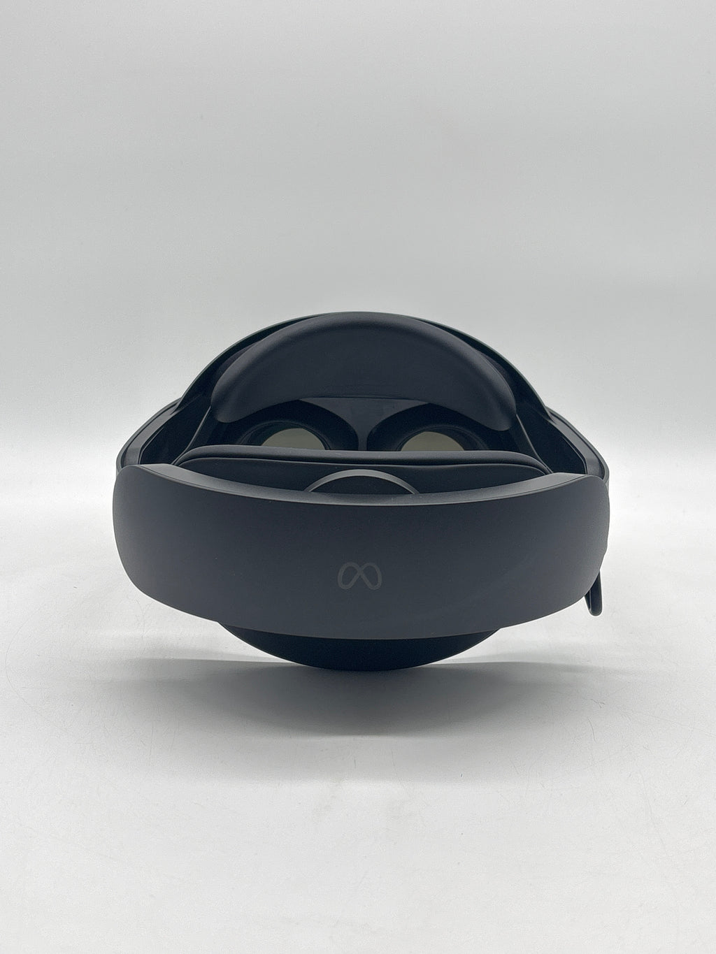 Meta Quest Pro VR Headset 256GB Black - Used With Box
