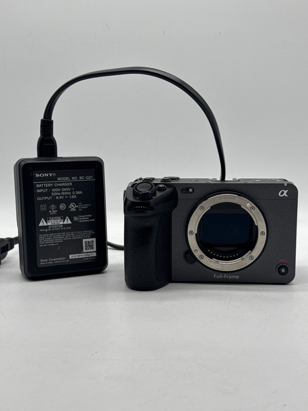 Sony Cinema Line FX3 12.1MP Cinema Camera Body Only Black - READ