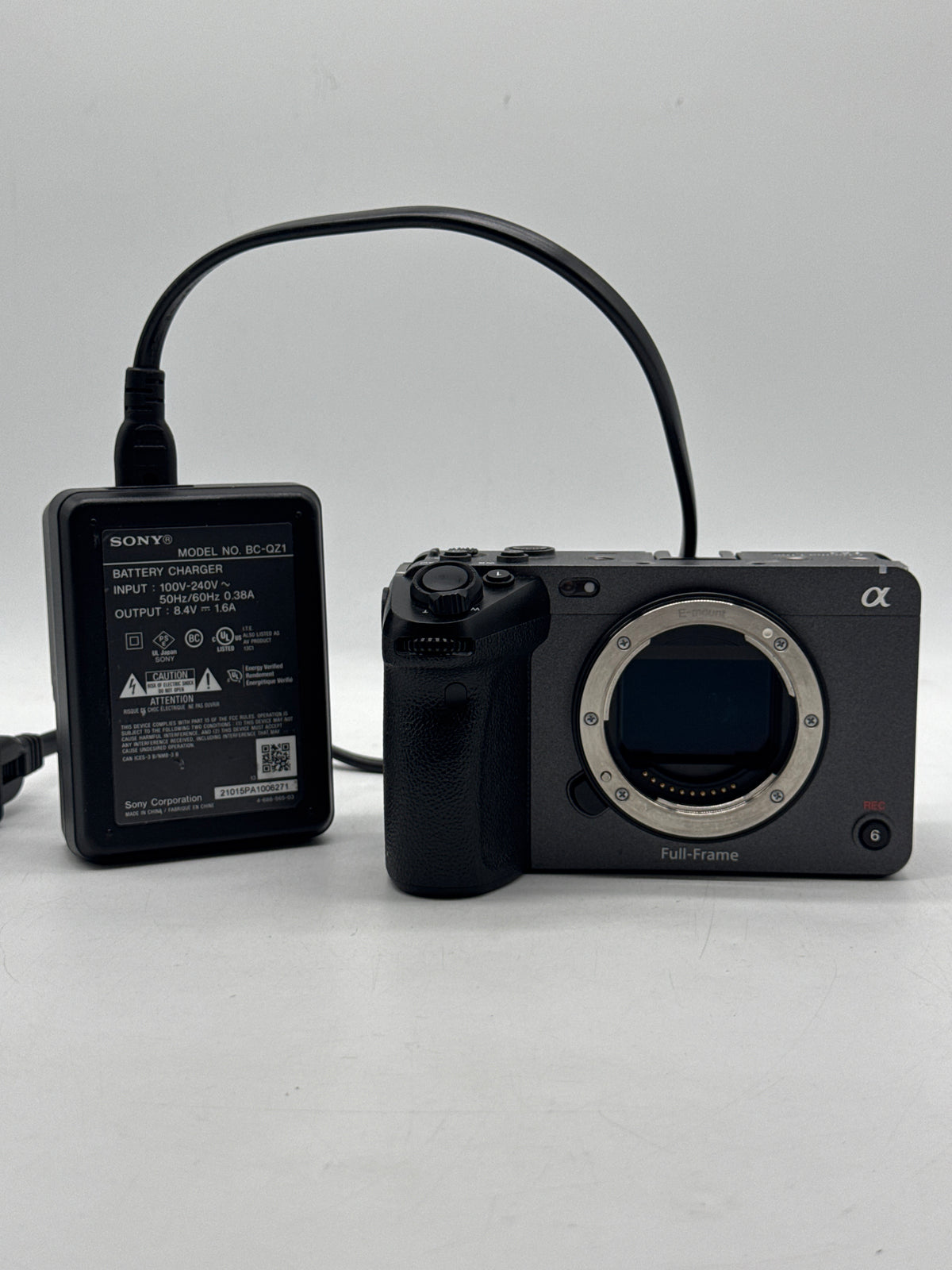 Sony Cinema Line FX3 12.1MP Cinema Camera Body Only Black - READ