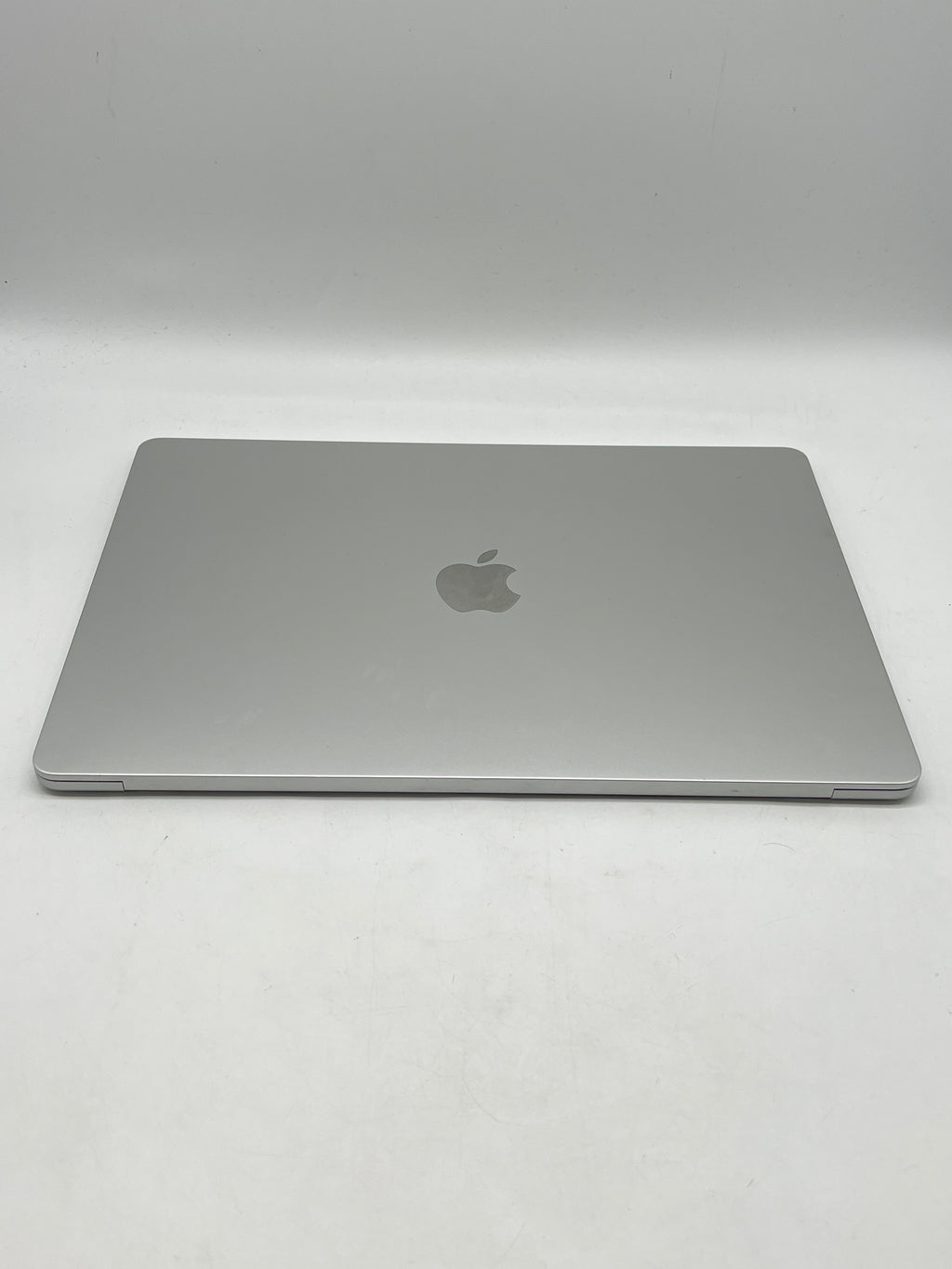 Apple MacBook Air 15" A3241 M4 16GB RAM 256GB SSD - For Parts Read
