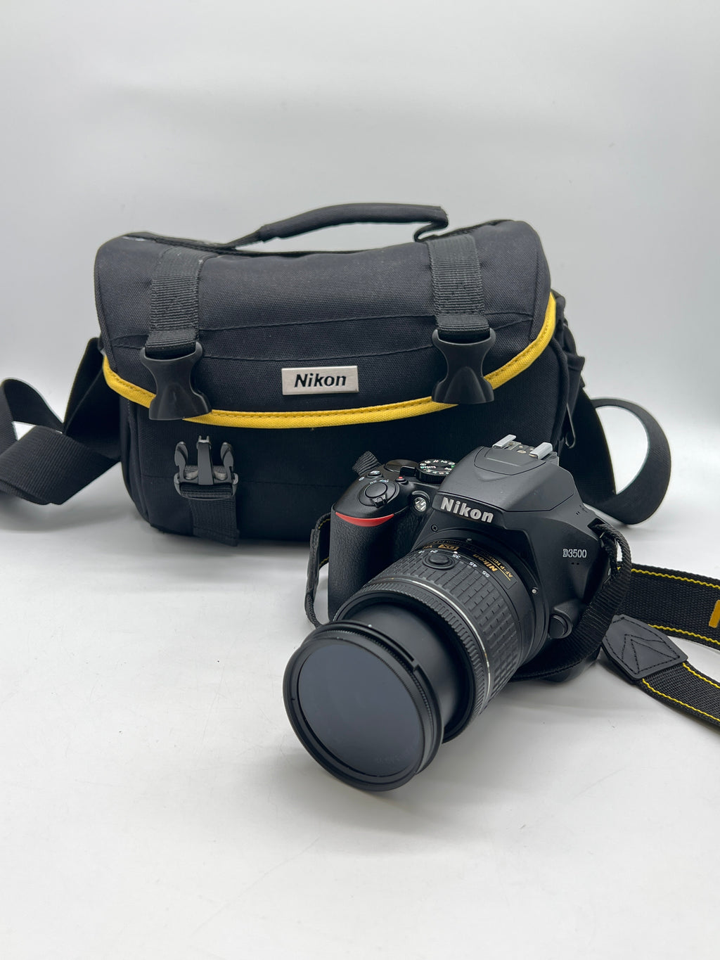 Nikon D3500 24.2MP with 18-55mm VR Lens DSLR Camera - Used