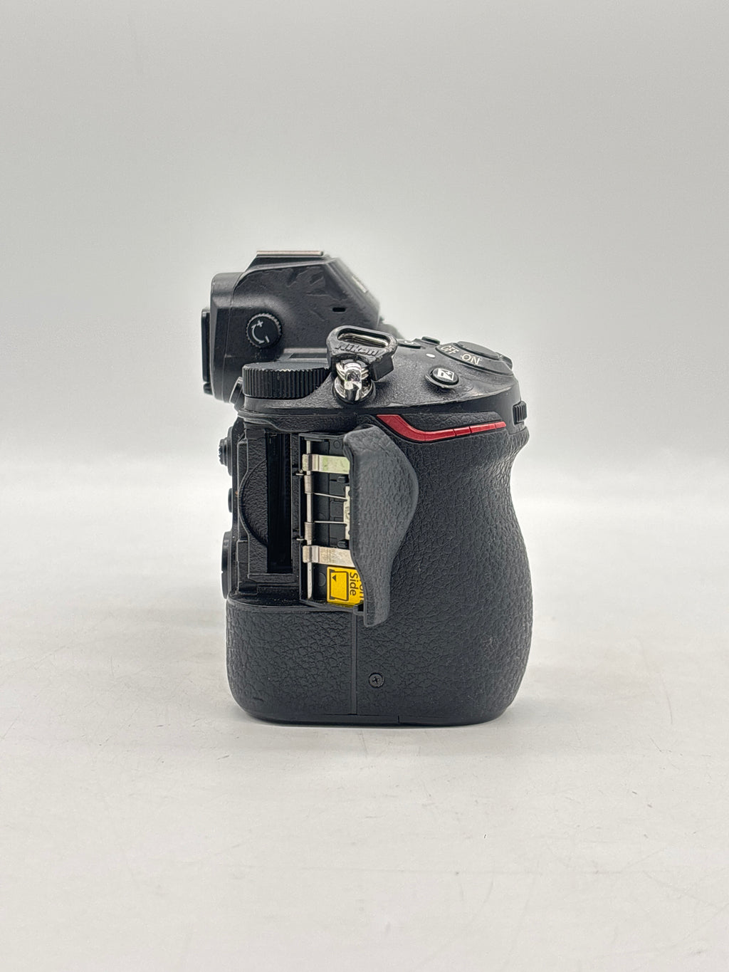 Nikon Z6 24.5MP Mirrorless Body Only Black - Used