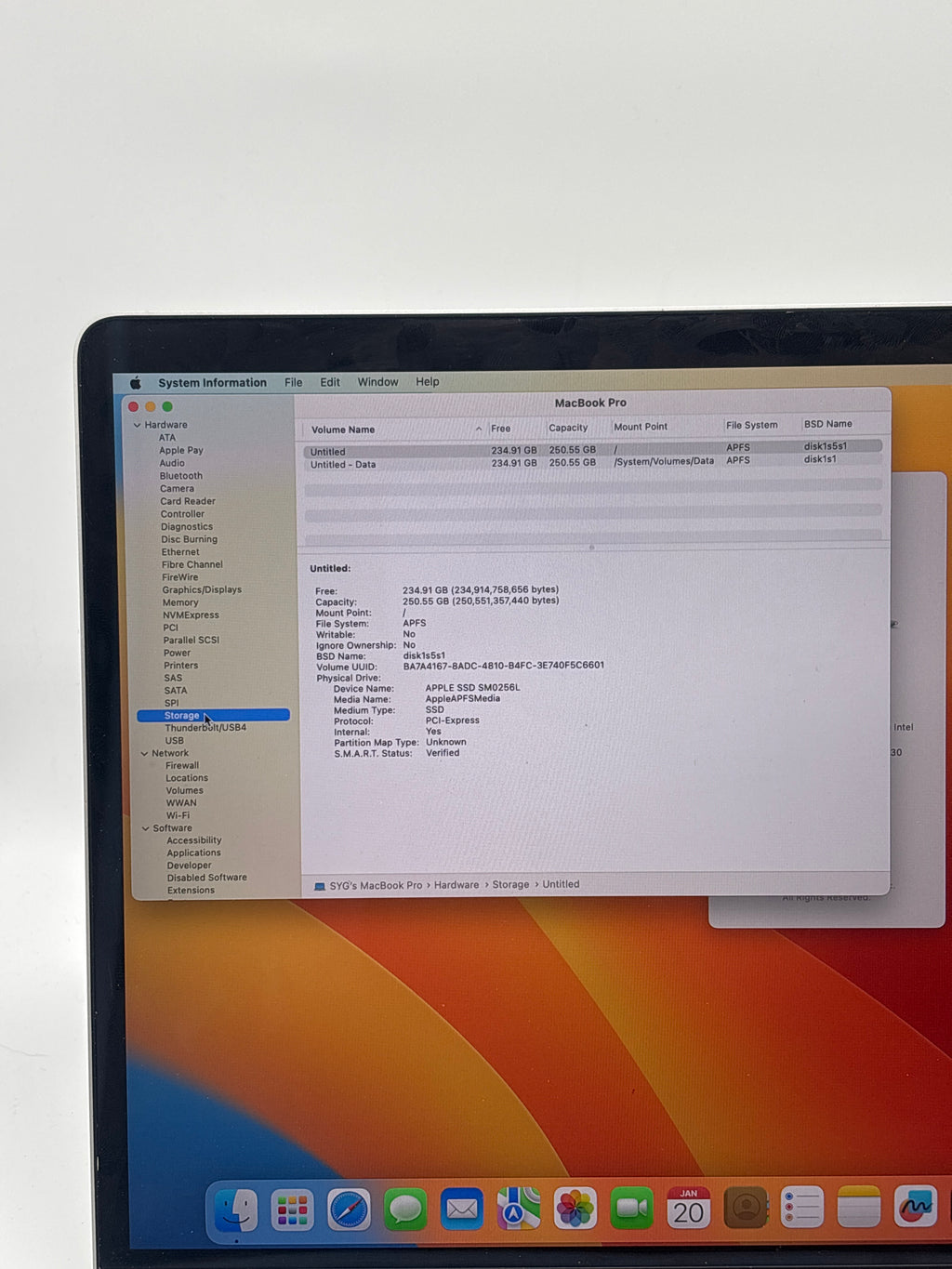 Apple MacBook Pro A1707 Ventura Intel Core i7 16GB RAM 256GB - Used
