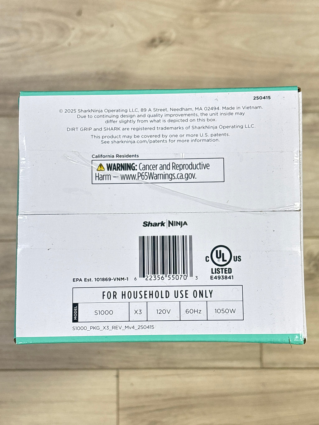Shark Steam Mop with 2 Machine Washable Dirt Grip Pad - New in Box
