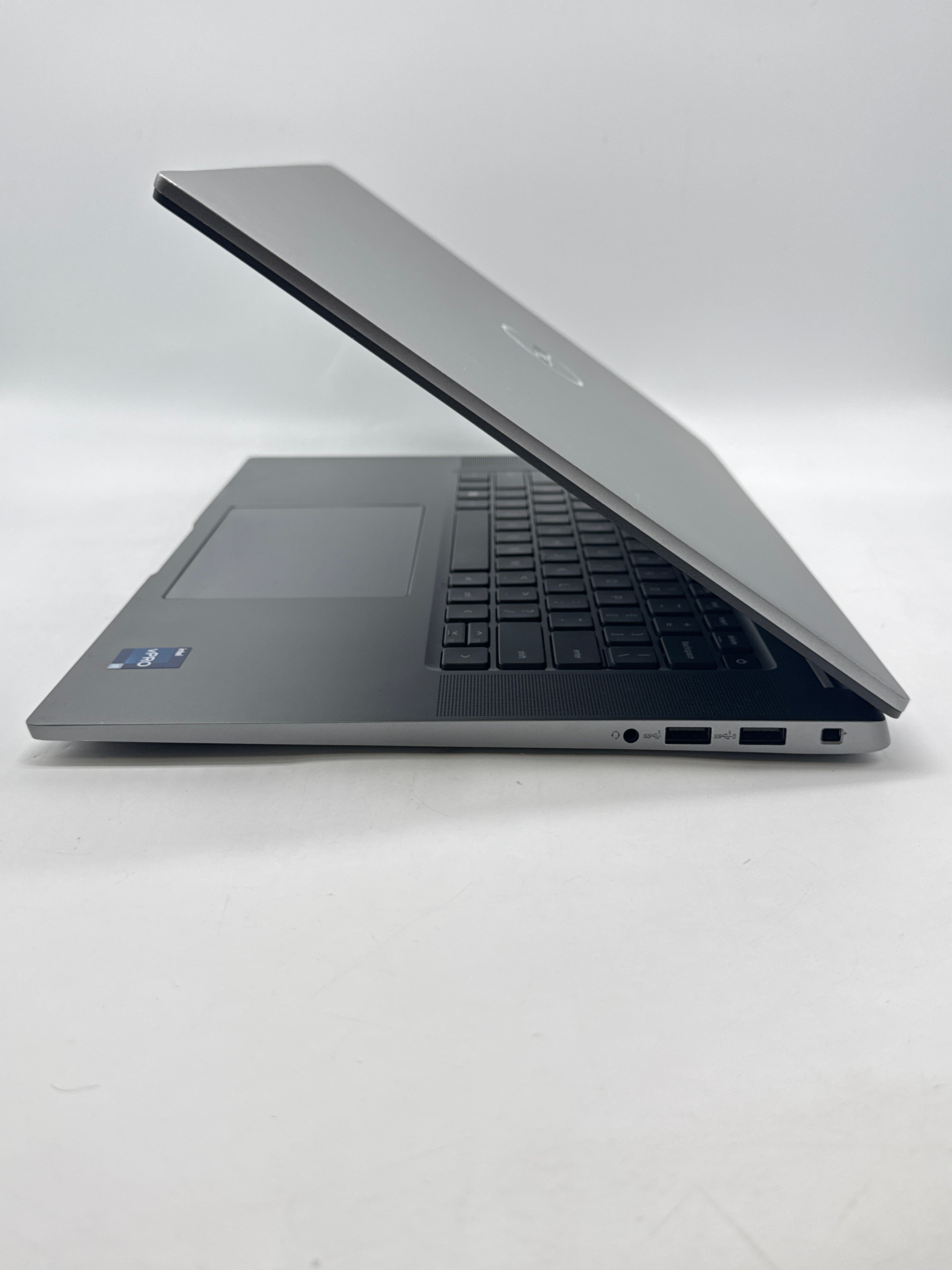 Dell Latitude 7640 Core i7-1370P 32GB RAM 1TB SSD - For Parts