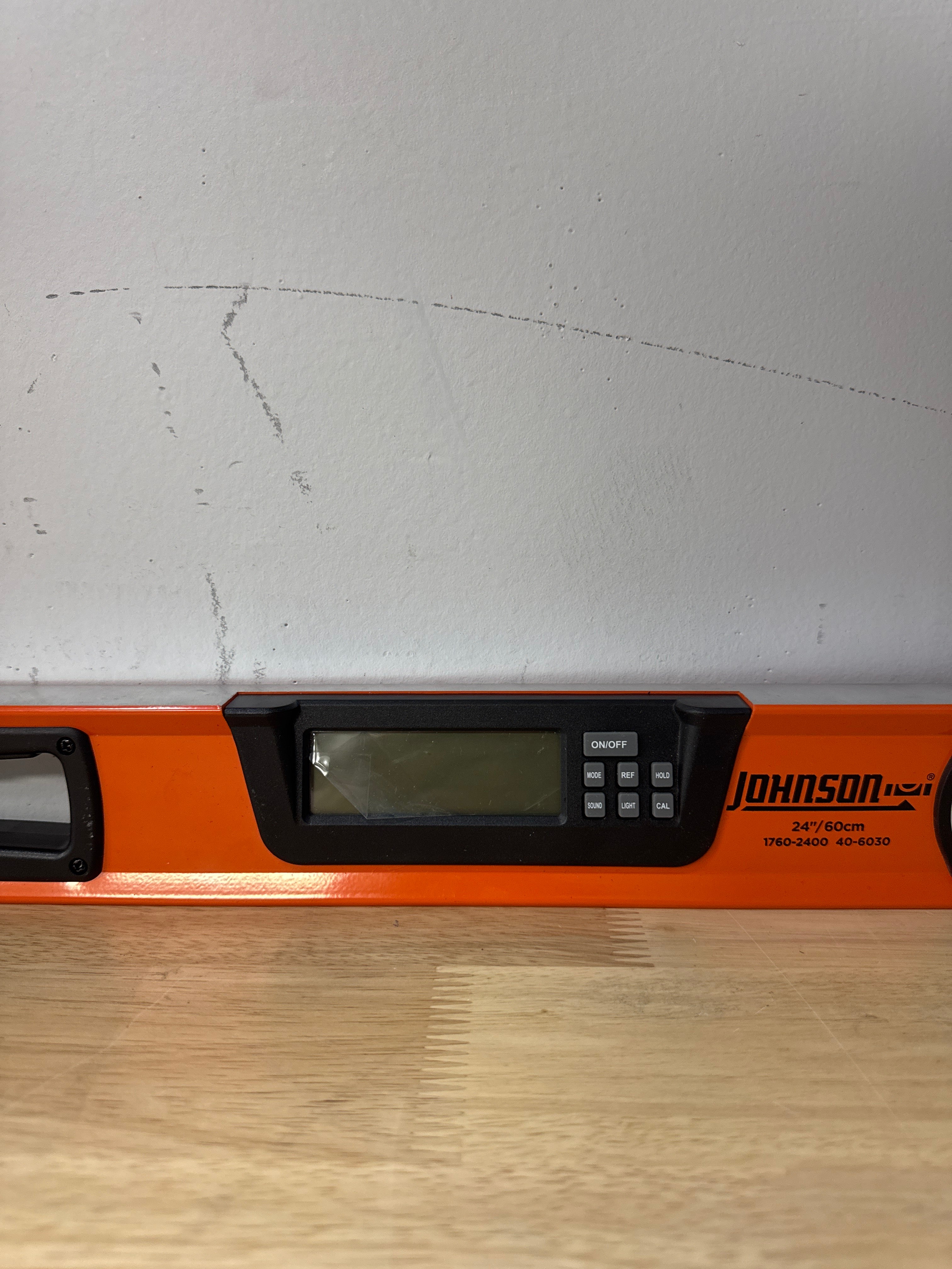 JOHNSON 1760-2400 DIGITAL LEVEL 24'' - Used