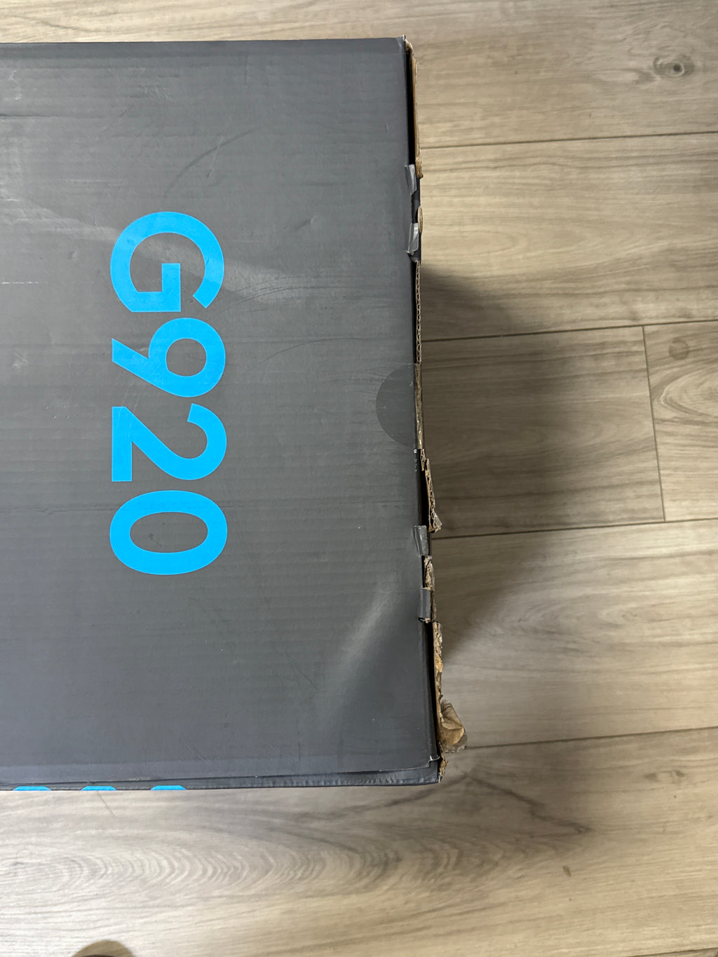 Logitech G920 Racing Wheel and Floor Pedals Xbox One - New in Box